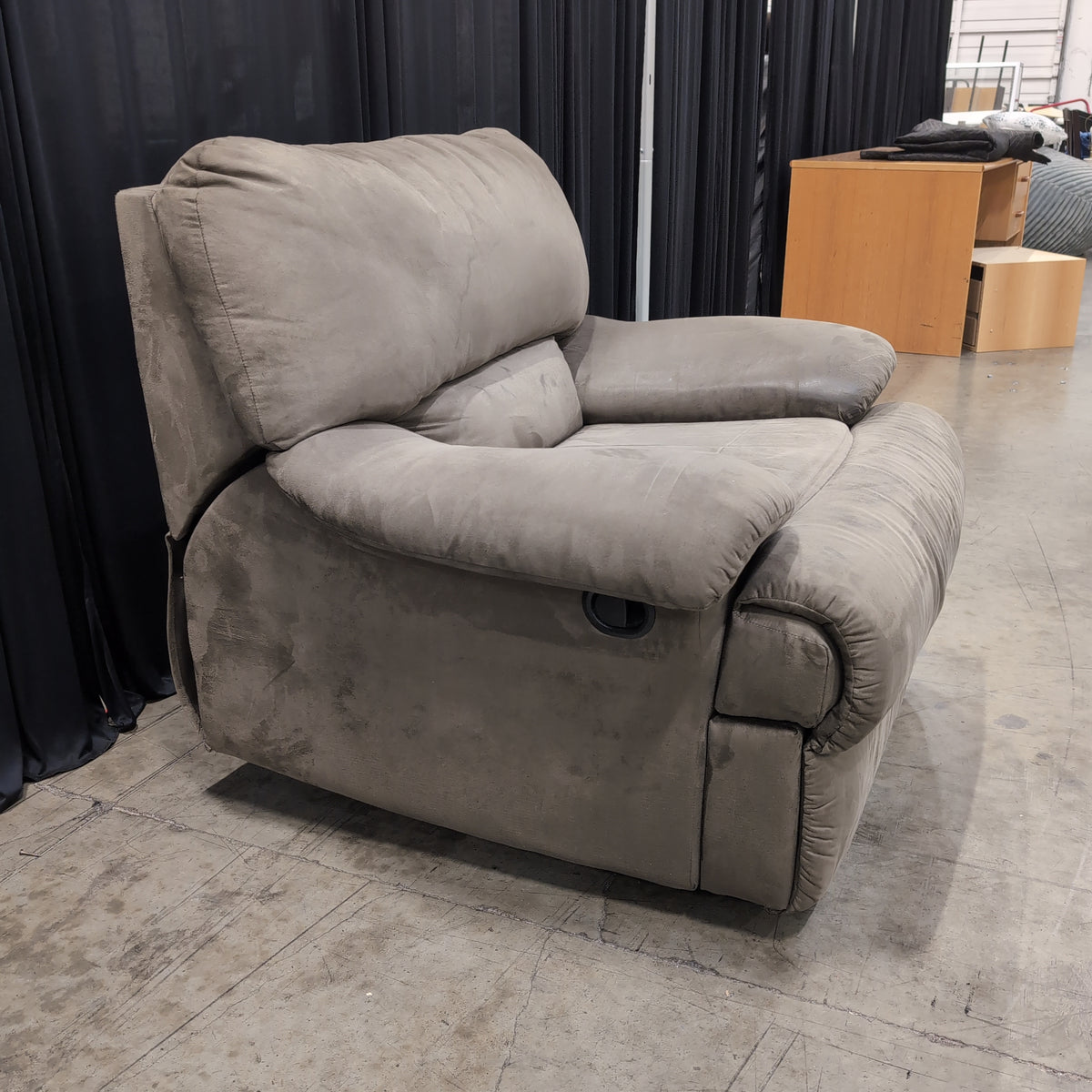 Plush Light Gray Recliner in Soft Fabric