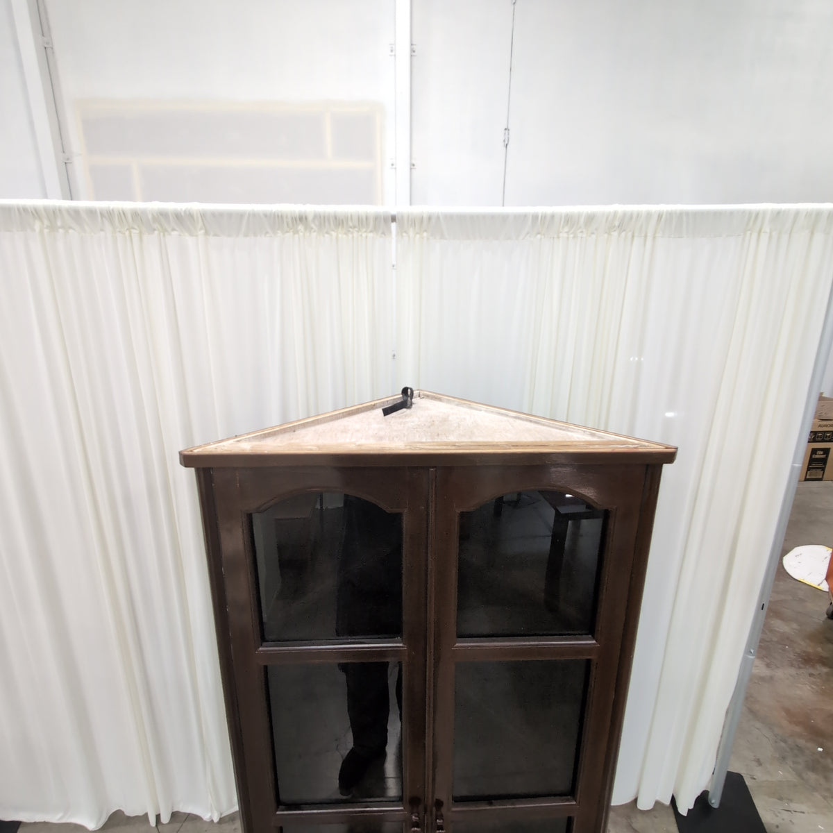 Dark Brown Wood China Cabinet with Glass Doors