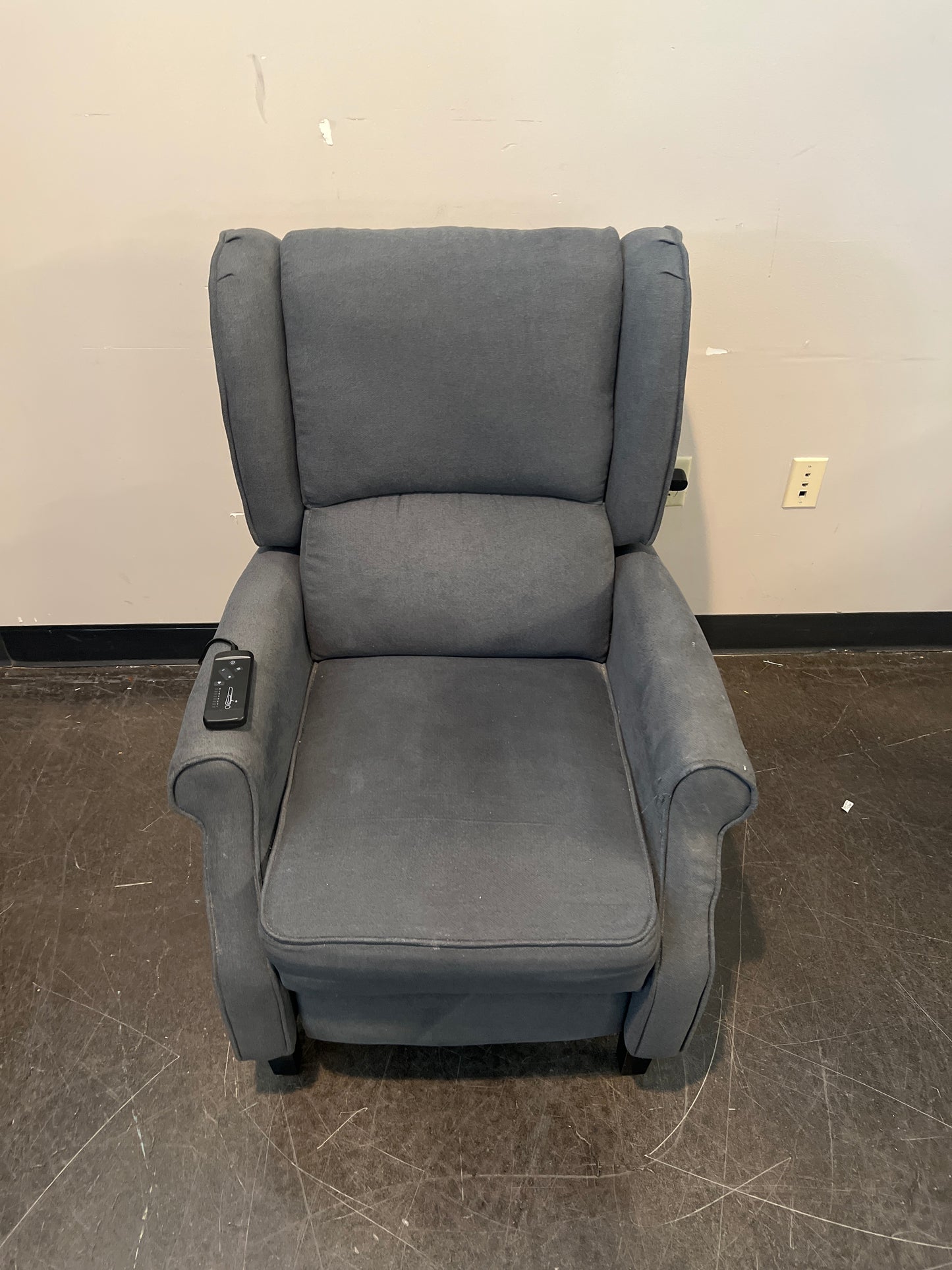 Relaxing Charcoal Gray Recliner Chair