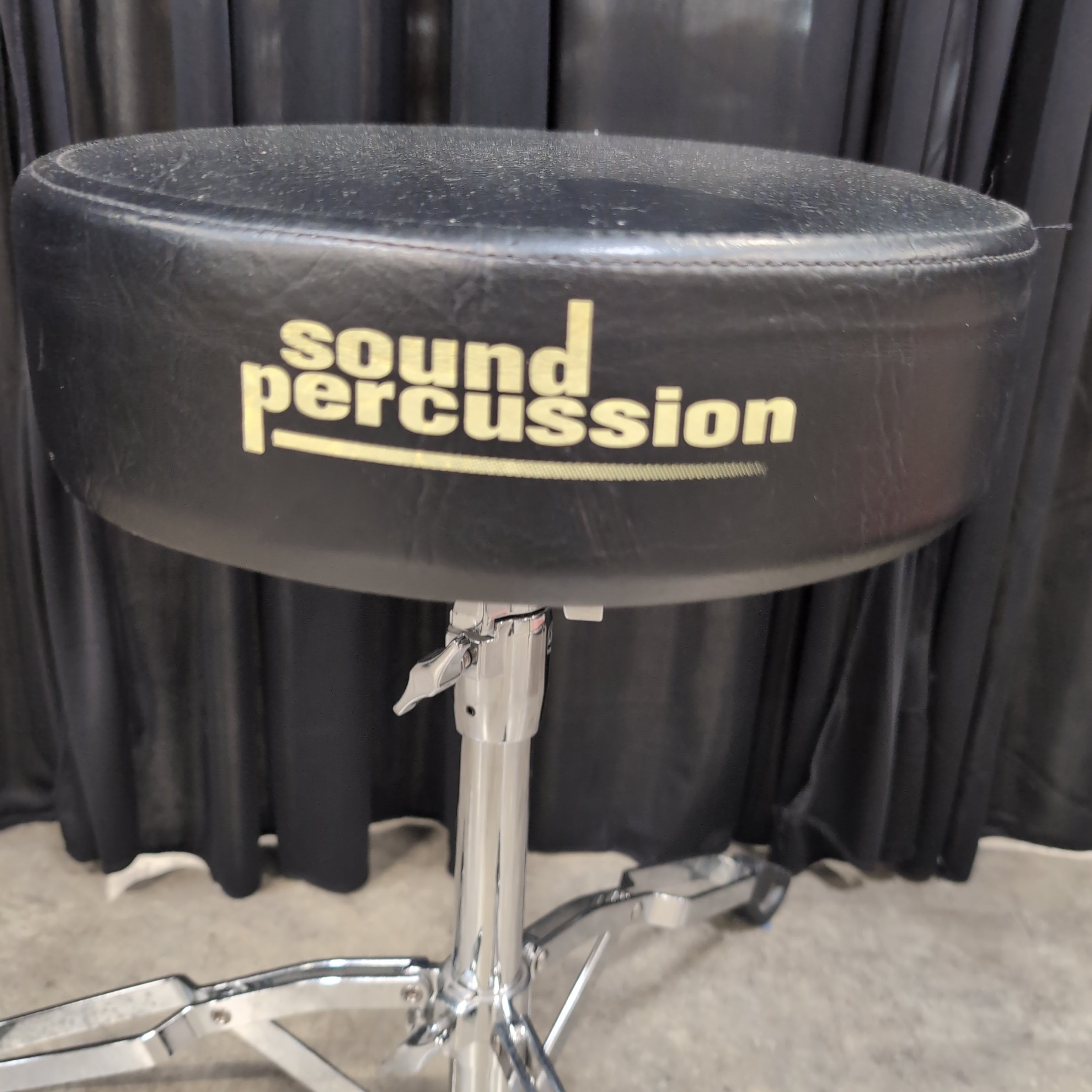 Padded Black Vinyl Drum Throne