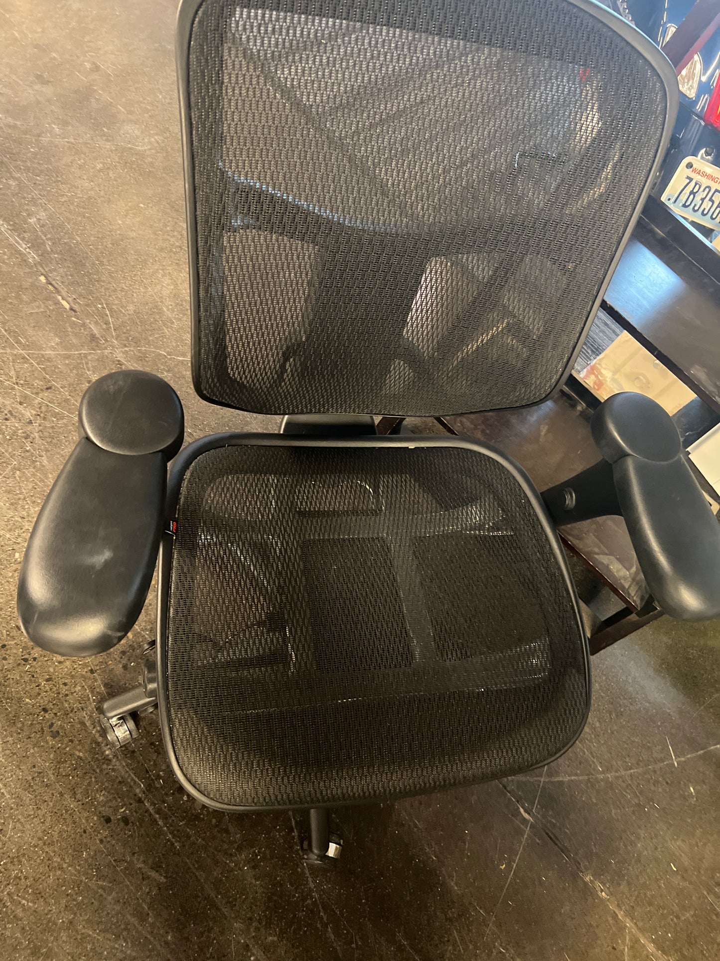 Black office chair Mesh Rotating Armrests