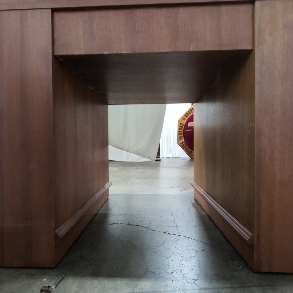 Traditional Wood Roll-Top Desk with Marble Insert