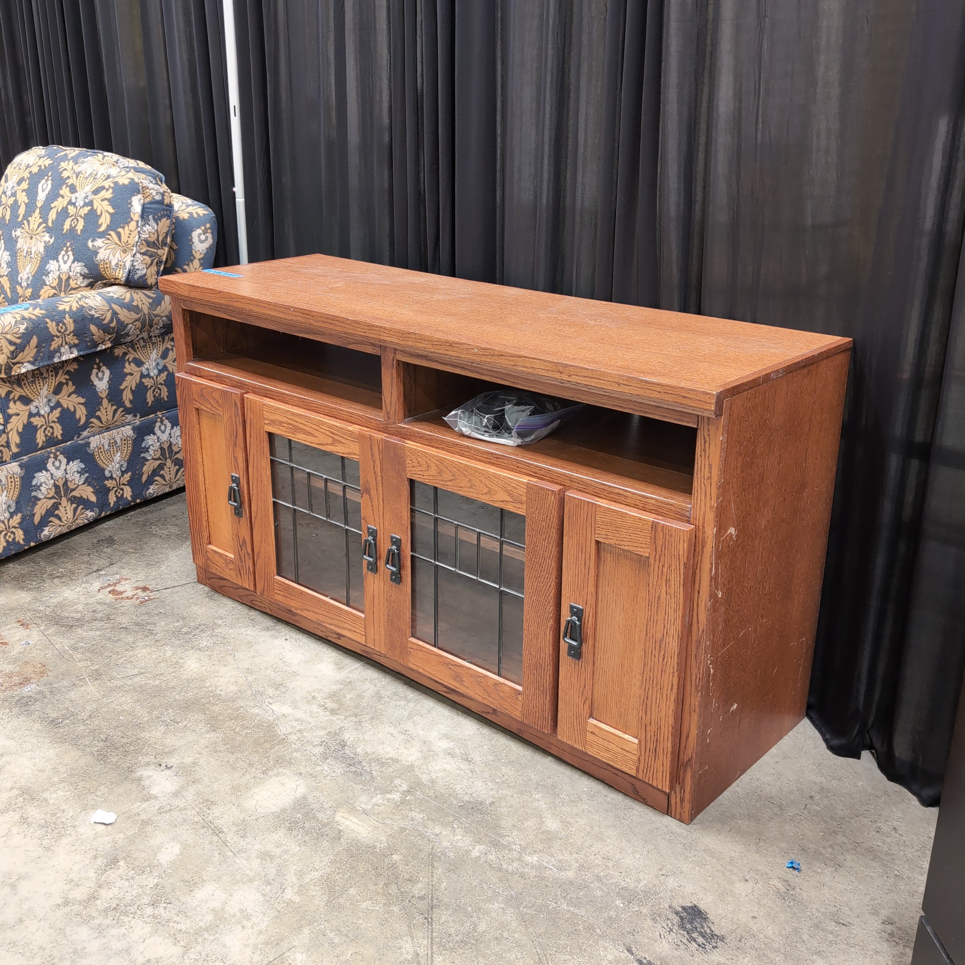 Mission Style Oak Wood China Cabinet with Glass Doors