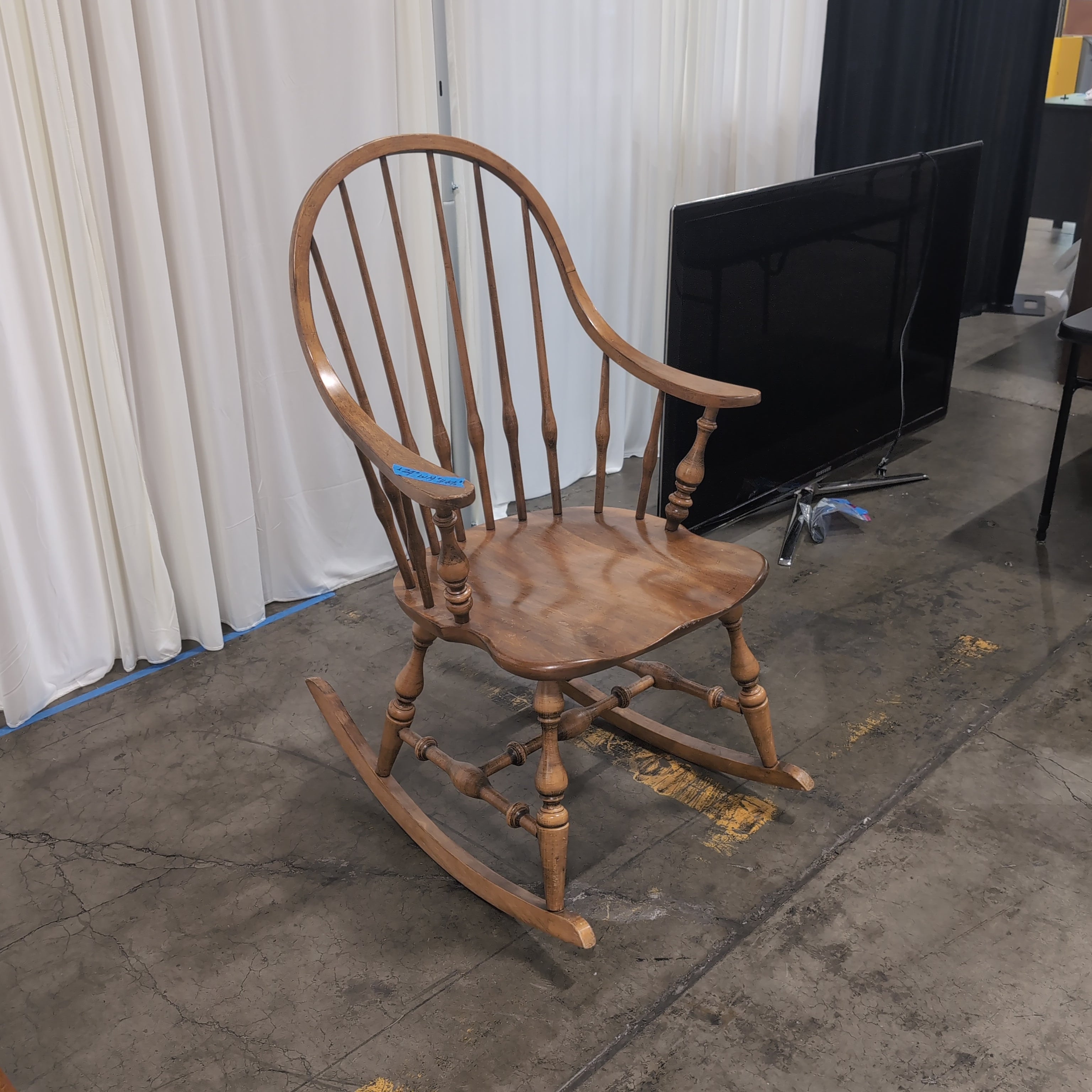 Ethan Allen Classic Windsor Style Wood Rocking Chair