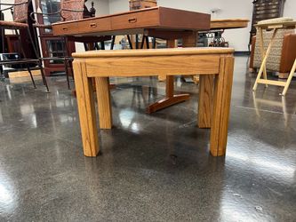 Small Oak Side Table – Rectangular