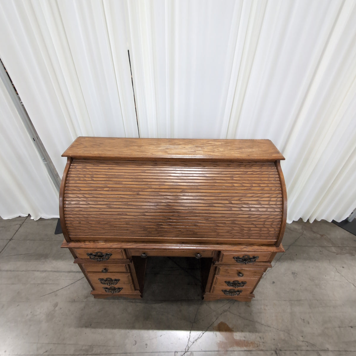 Traditional Oak Roll-Top Desk with Multiple Drawers