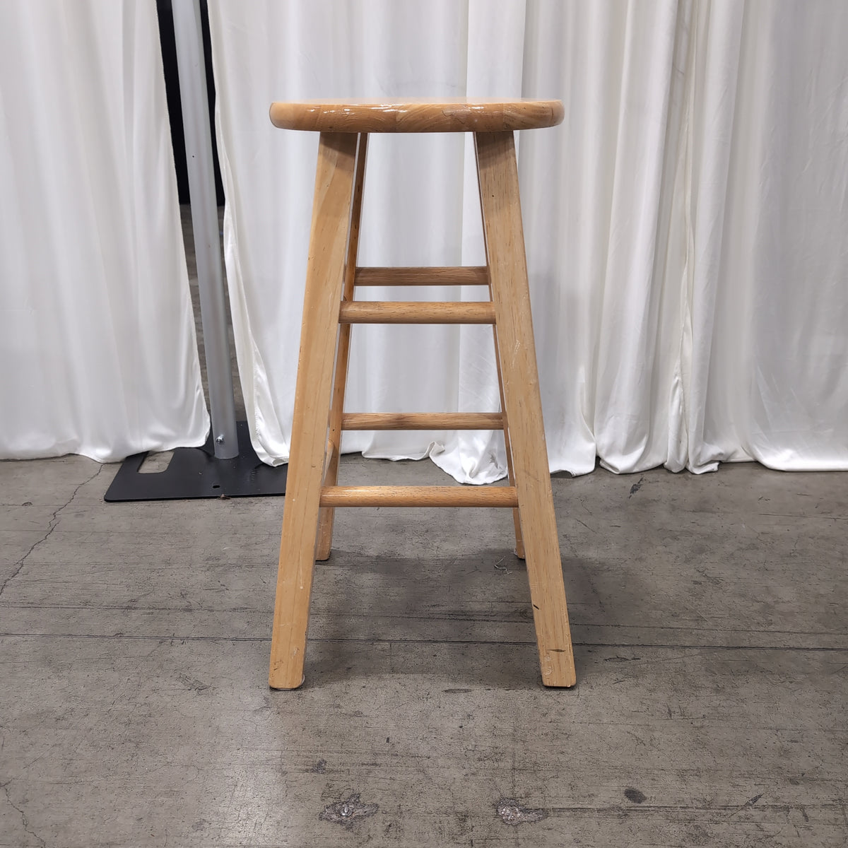 Natural Wood Round Top Bar Stool