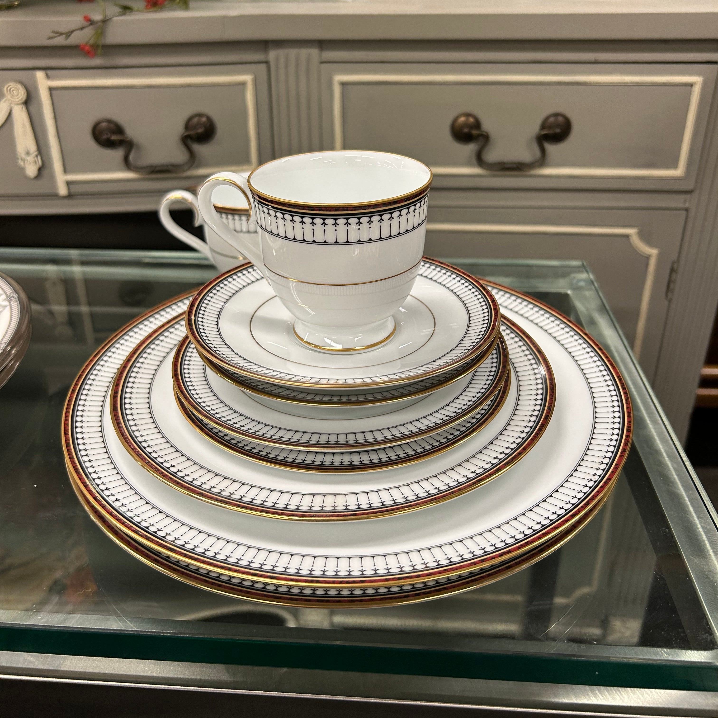 Noritake "Mckenzie" Creamer #4112 - Gold Accents, Place Setting