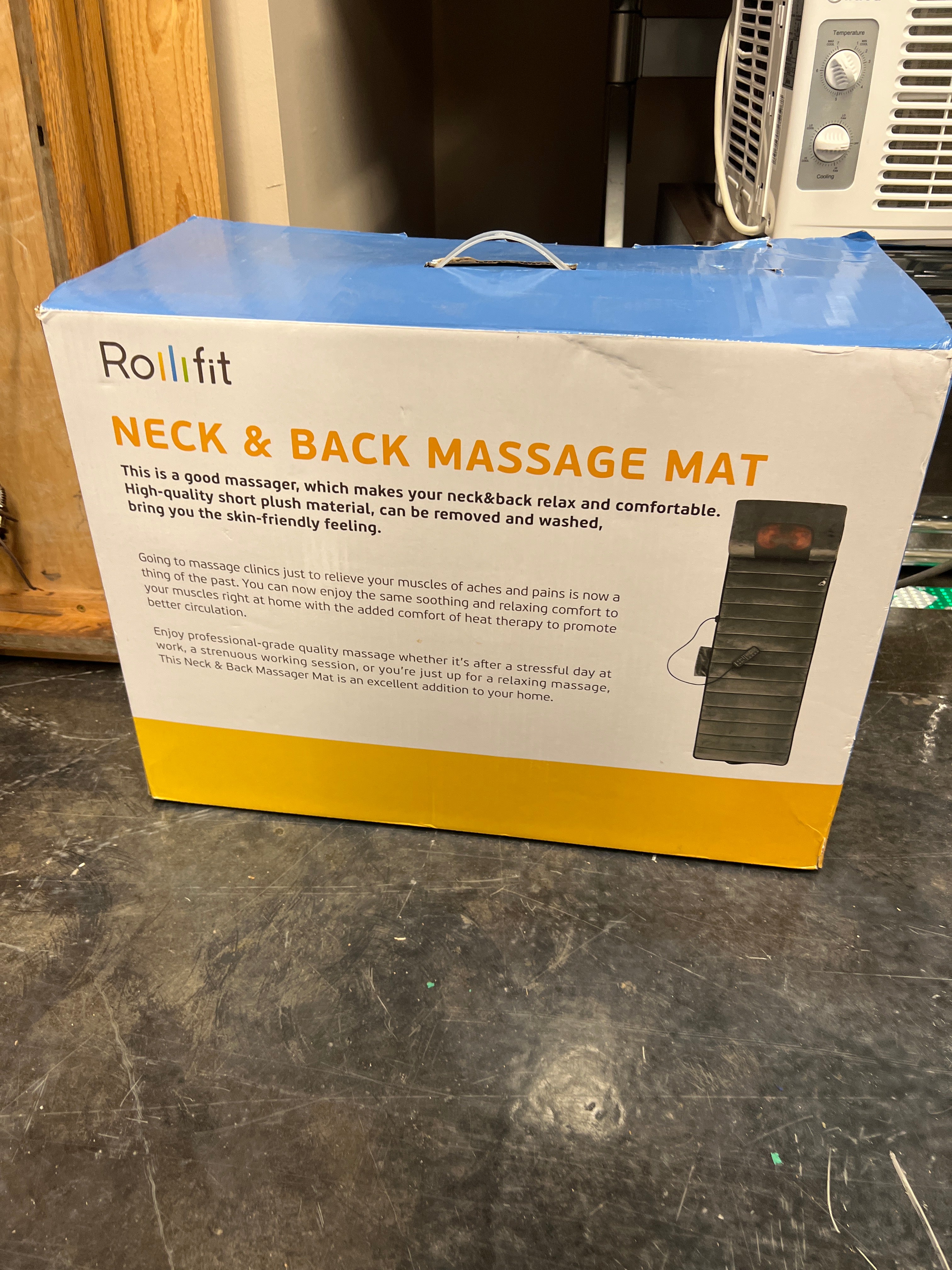 Neck and back massage mat