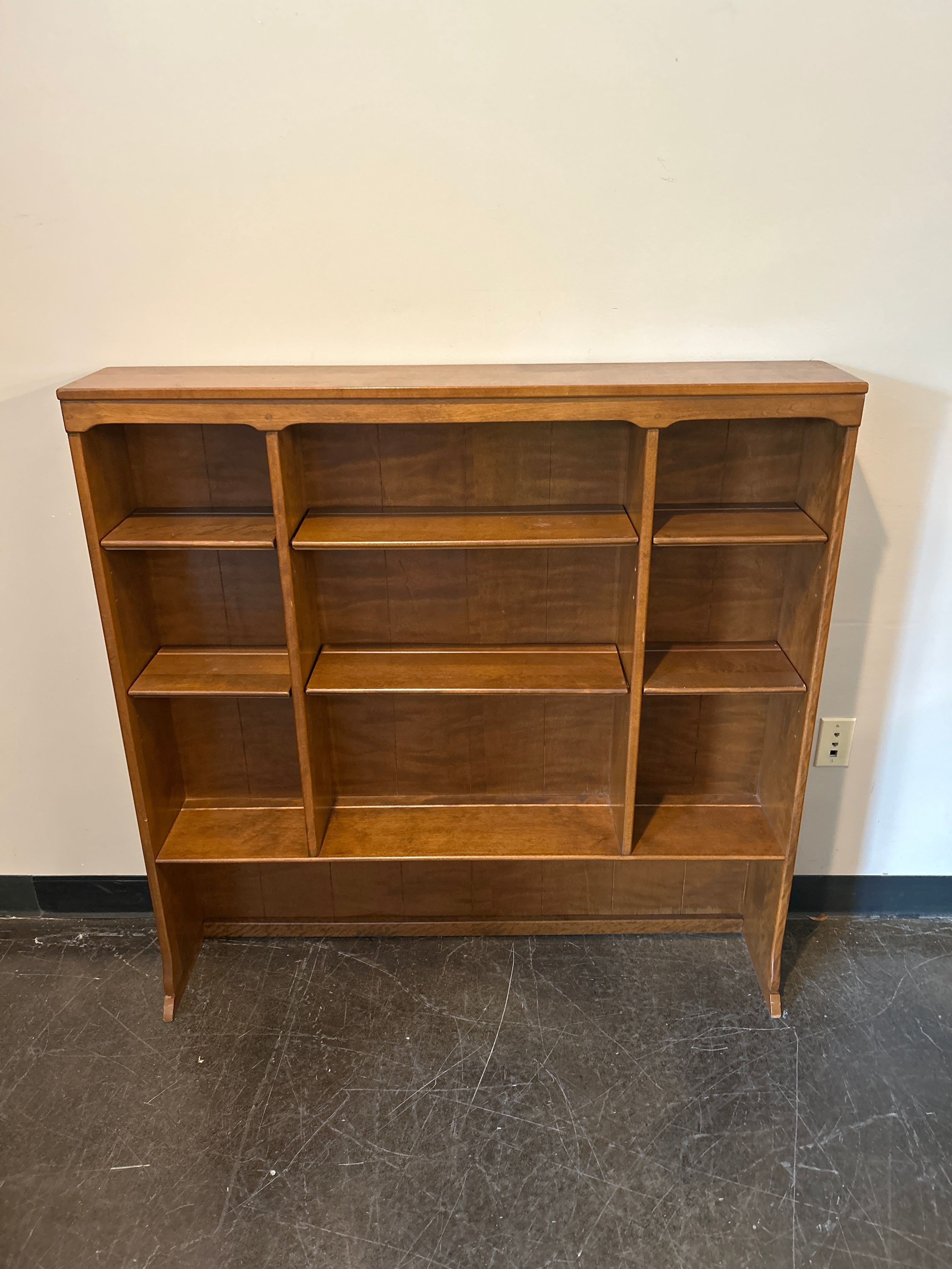 Mid-Century Wood Bookshelf – 3-Column Design