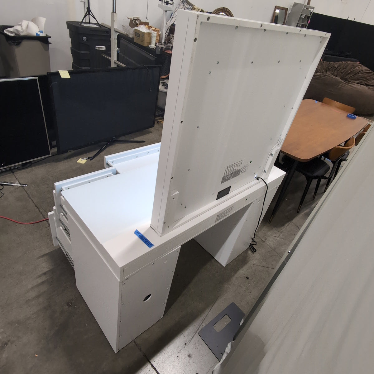 White Glossy Modern Vanity with Lighted Mirror