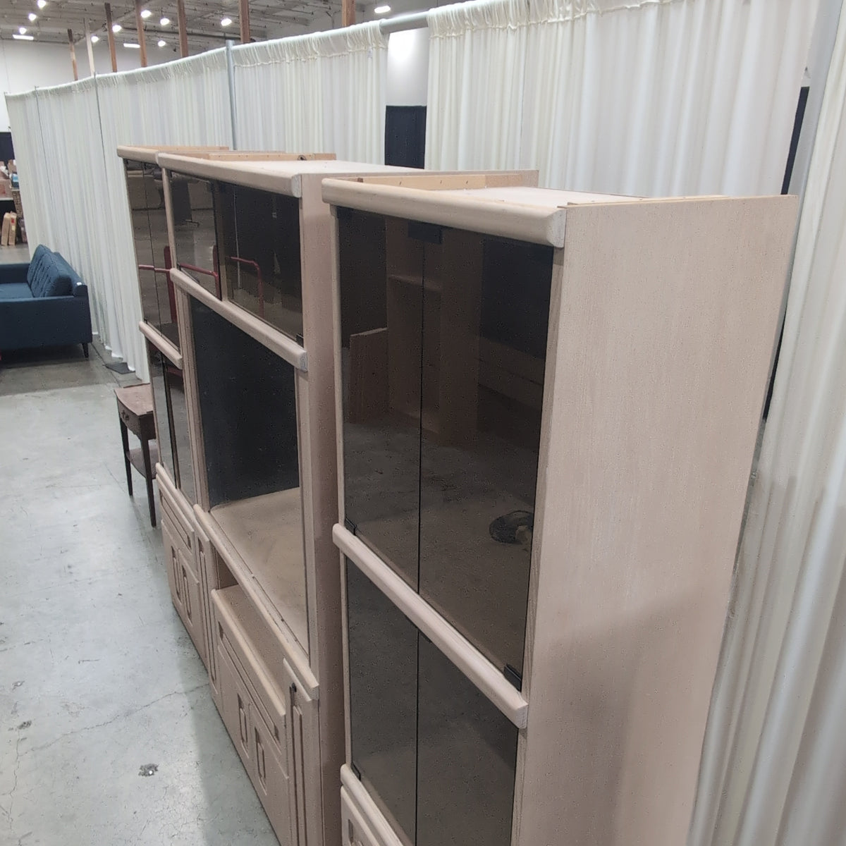 Light Wood Display China Cabinet with Glass Doors