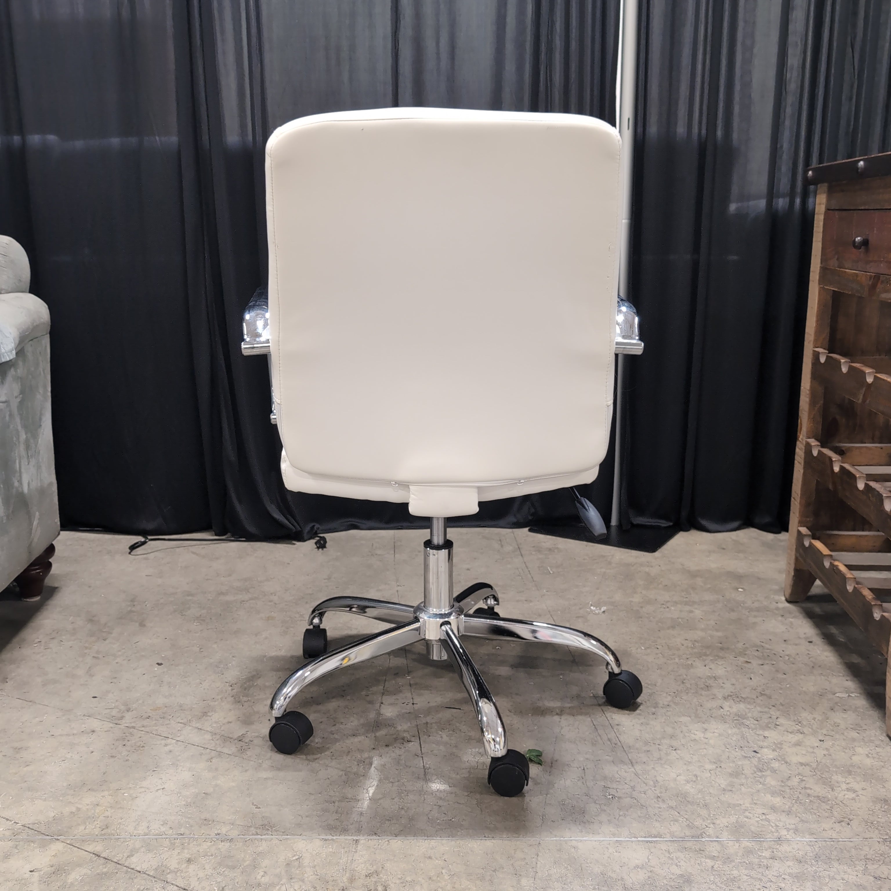 Cream Quilted Faux Leather Swivel Office Chair