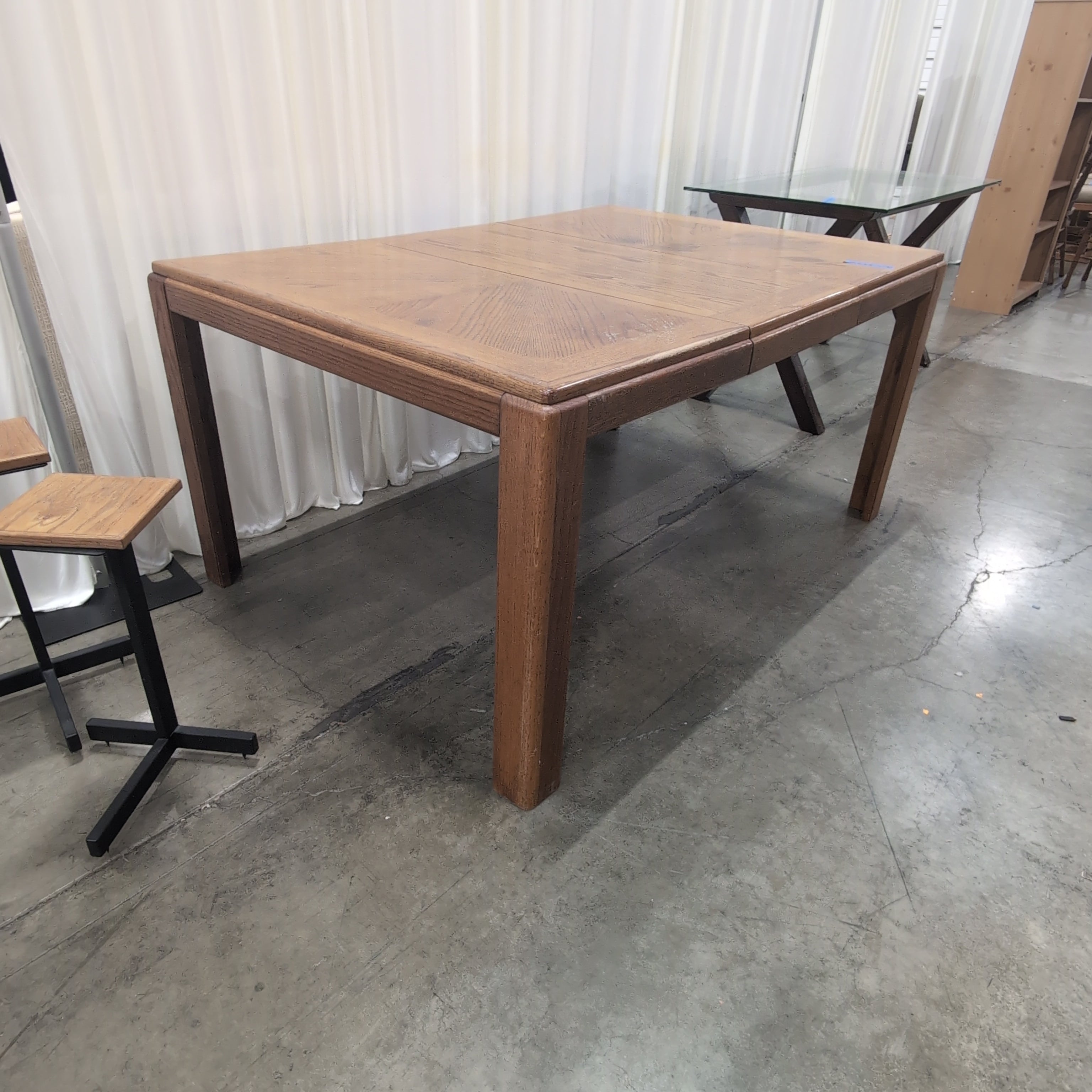 Light Brown Wood Extendable Dining Table with Leaves