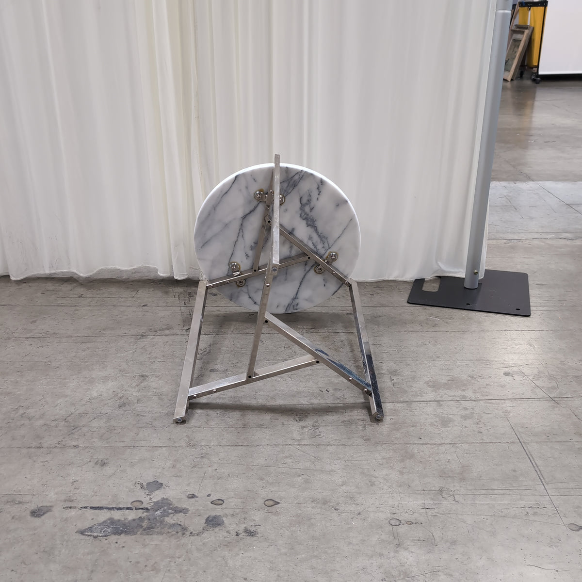 Contemporary Round End Table in White Marble