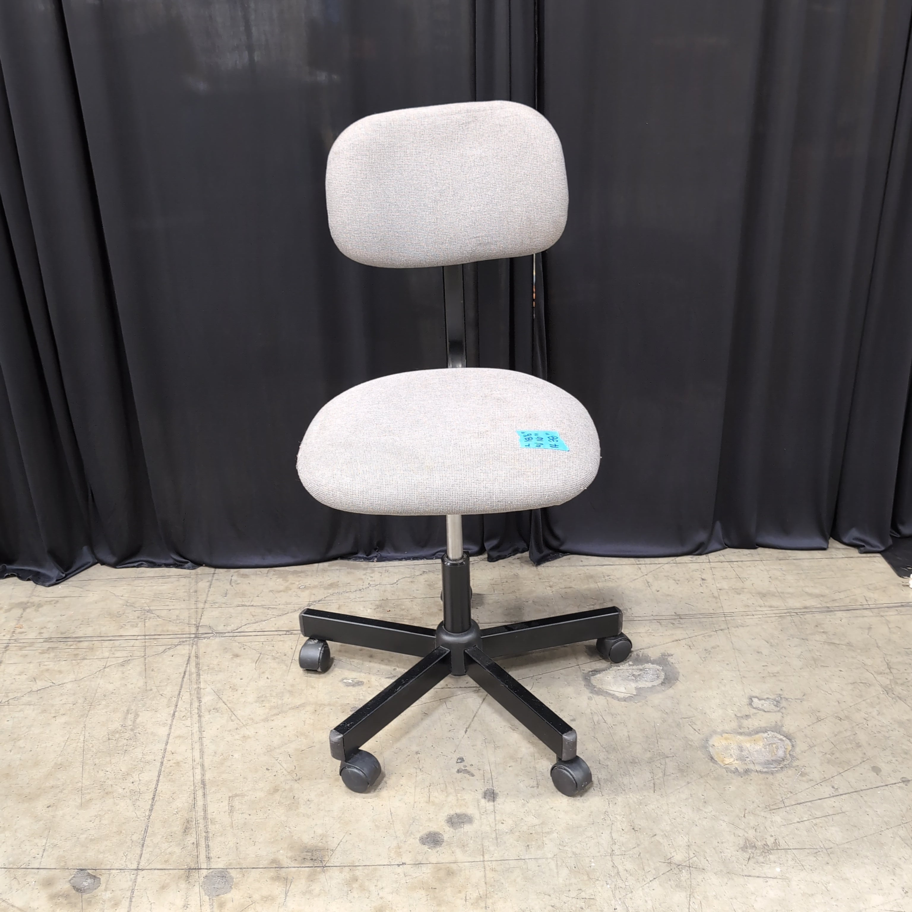 Adjustable Grey Fabric Swivel Office Chair with Caster Wheels