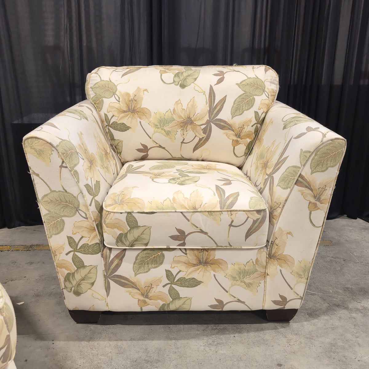 Traditional Floral Upholstered Accent Chair with matching Ottoman