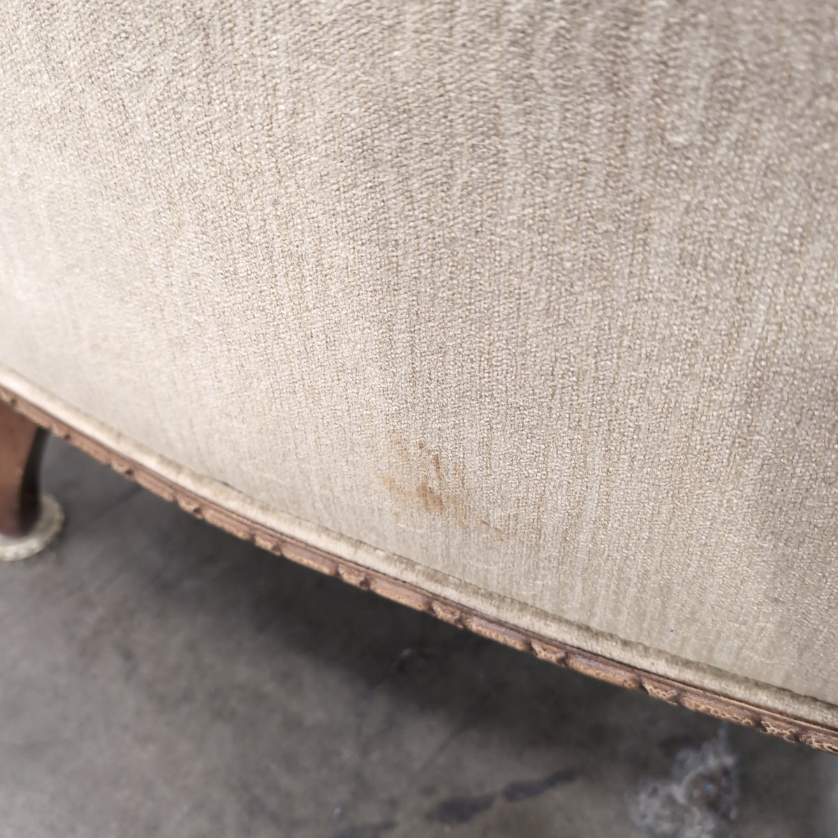 Olive Green Tufted Velvet Arm Chair
