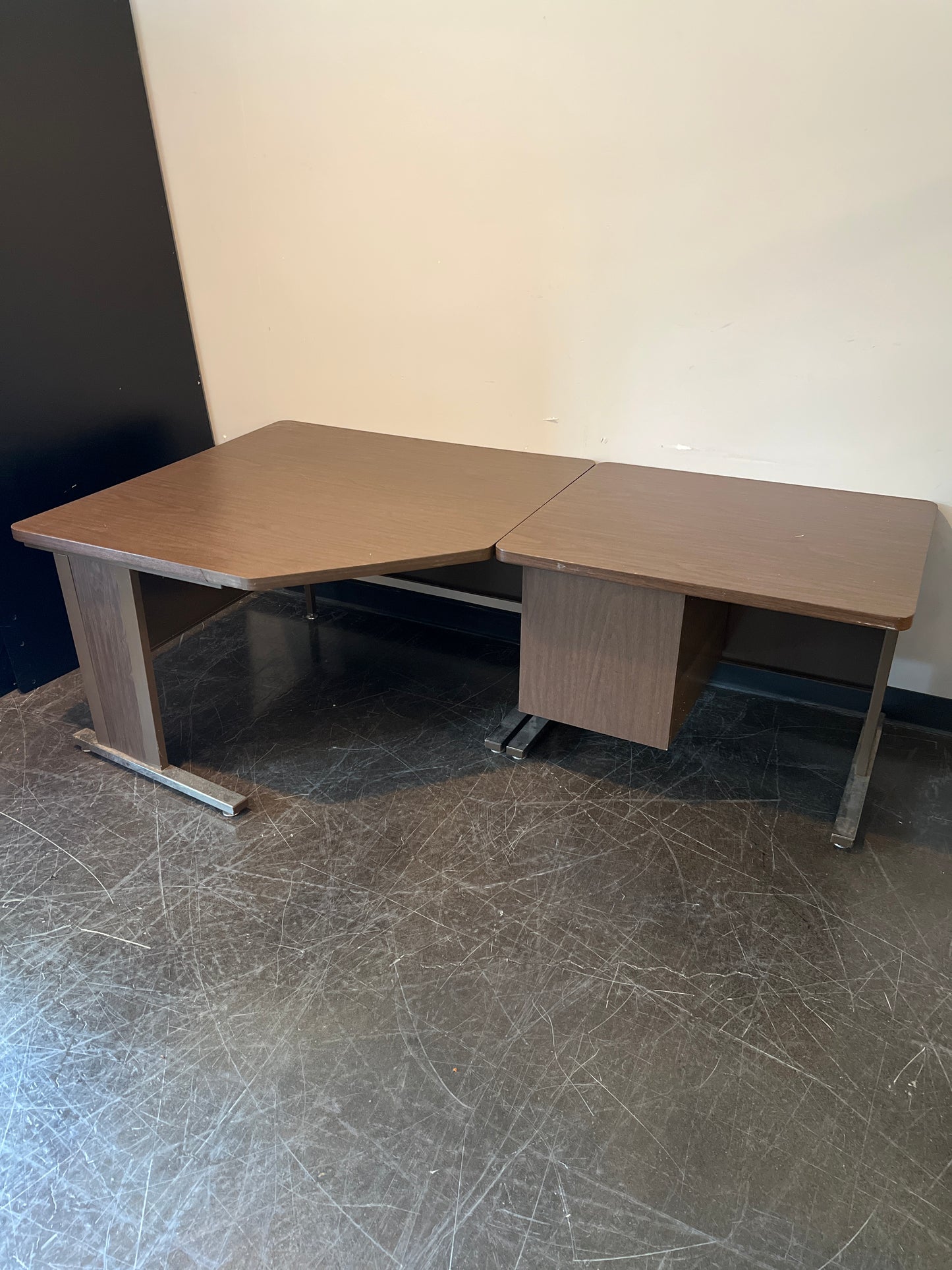 L-Shaped Laminate Office Desk with Metal Base