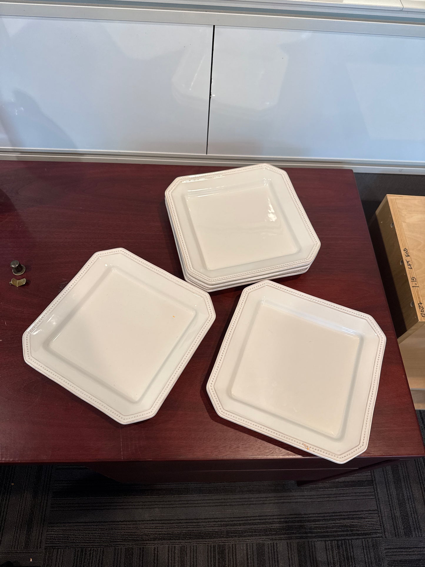 Sur la Table, White Square Plates