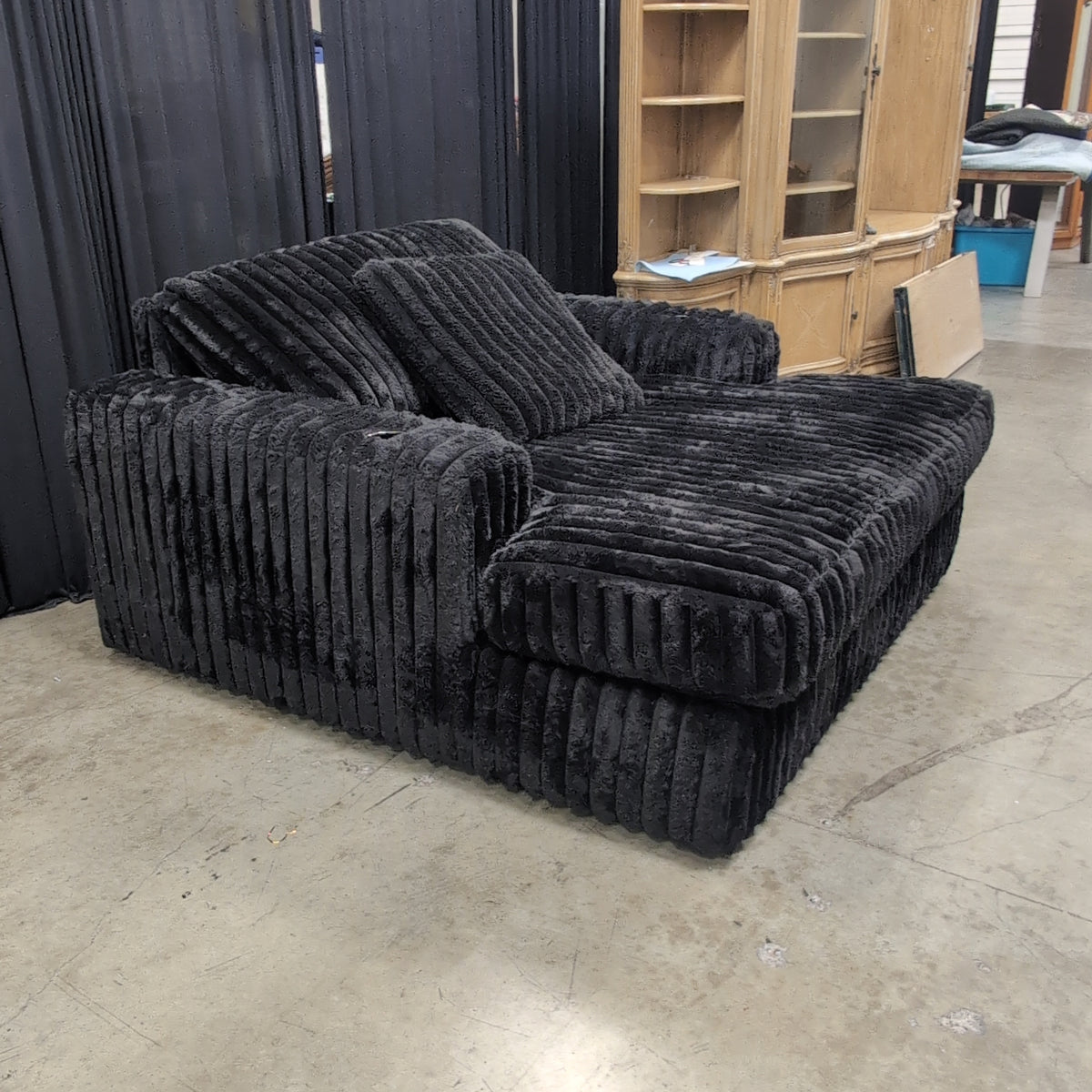 Plush Black Ribbed Fabric Sectional Couch