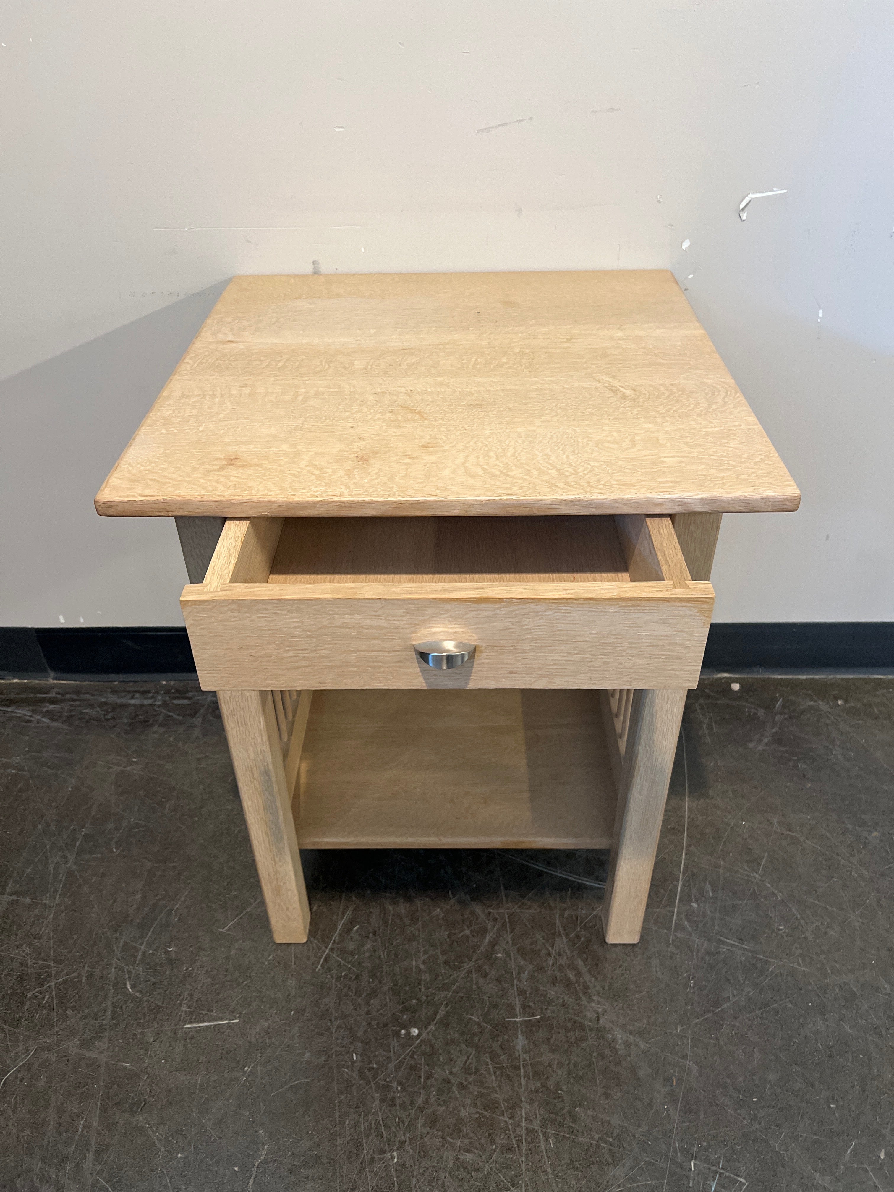 McKinnon Furniture Co. Solid Oak Mission-Style Side Table with Drawer