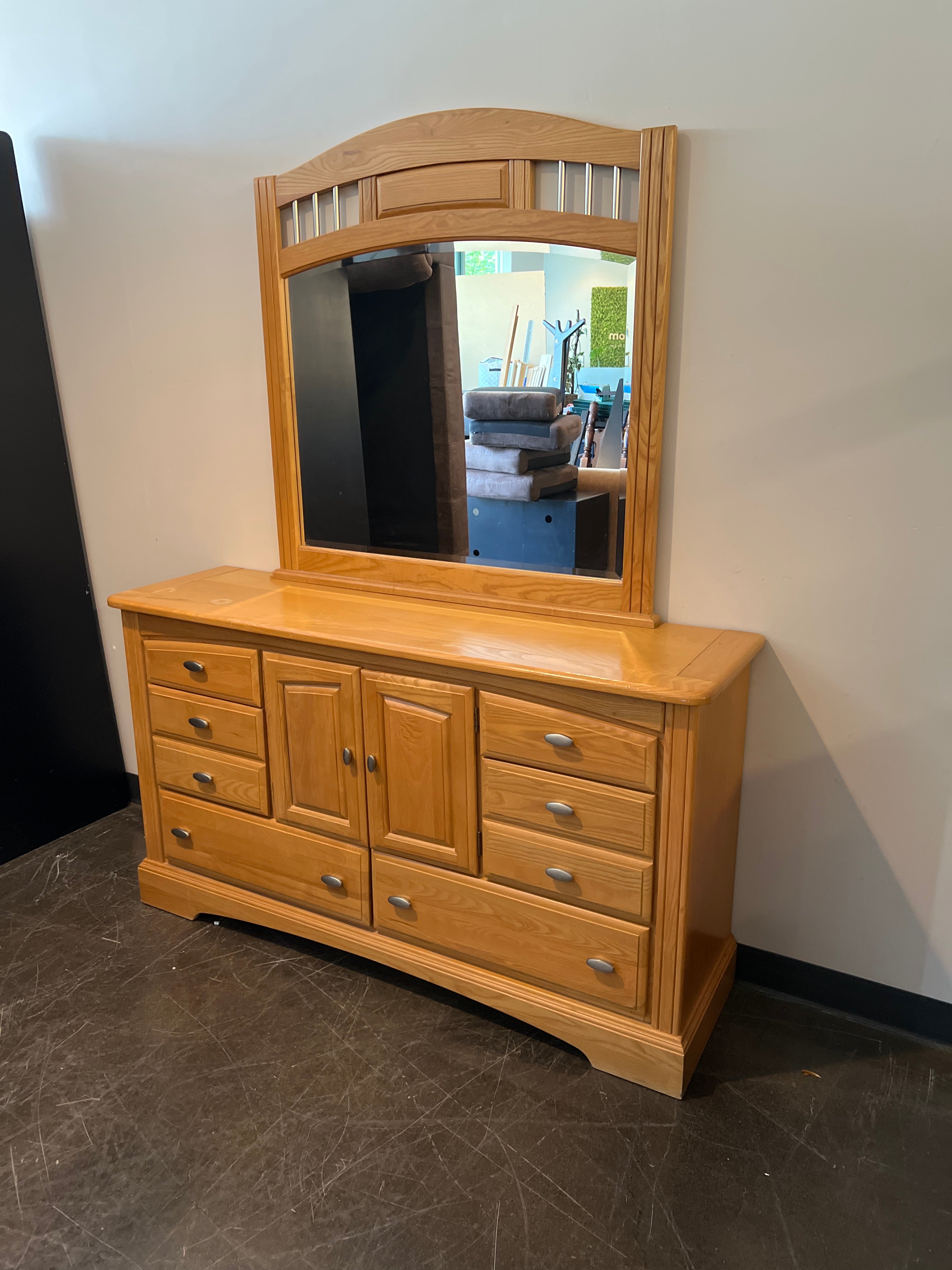 Oak Dresser with Mirror – 10 Drawers + Cabinet Storage