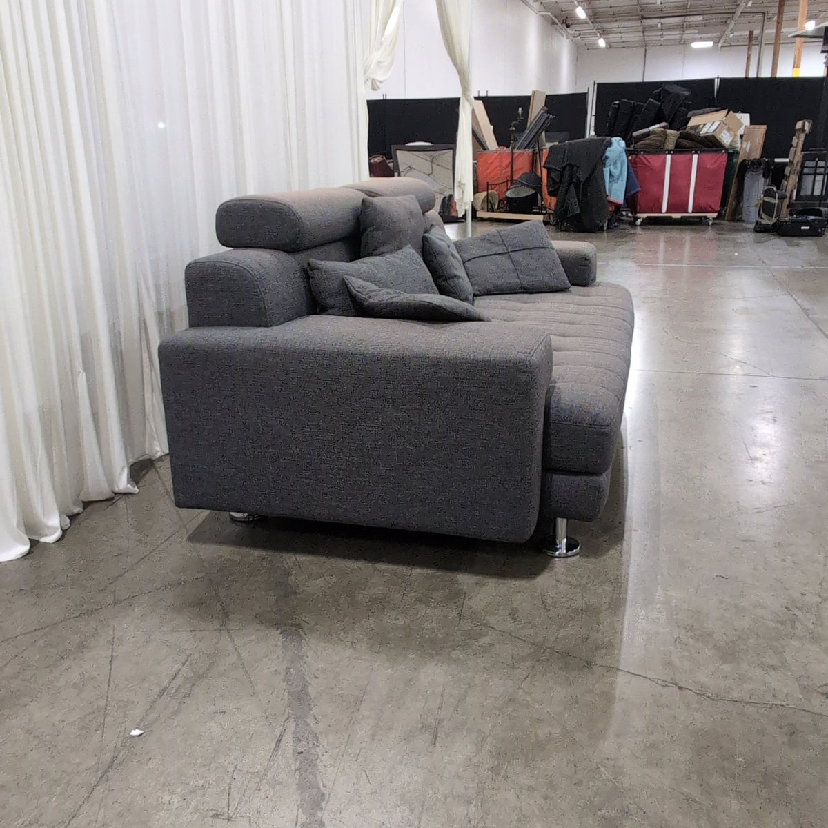 Grey Fabric Tufted Couch with Adjustable Headrests
