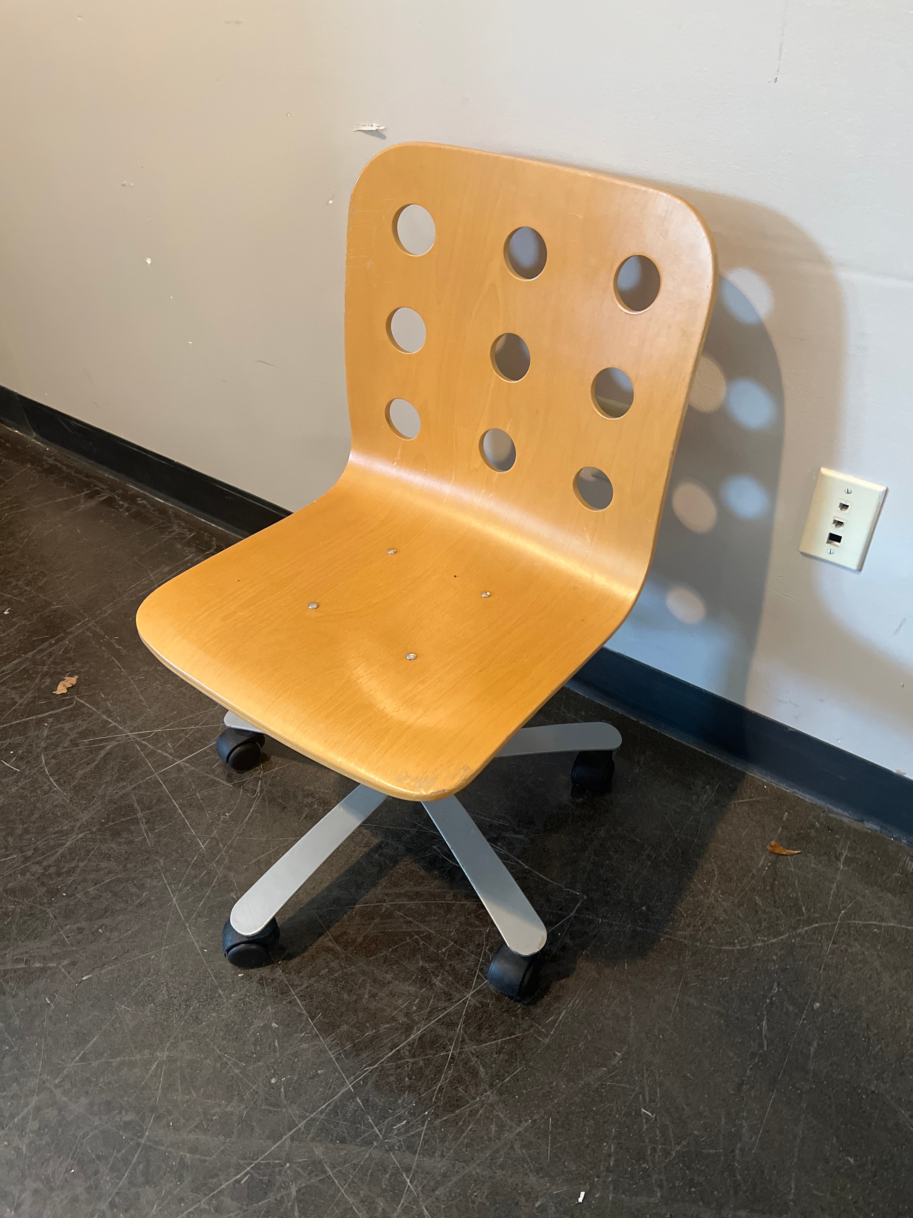 Modern Plywood Rolling Desk Chair