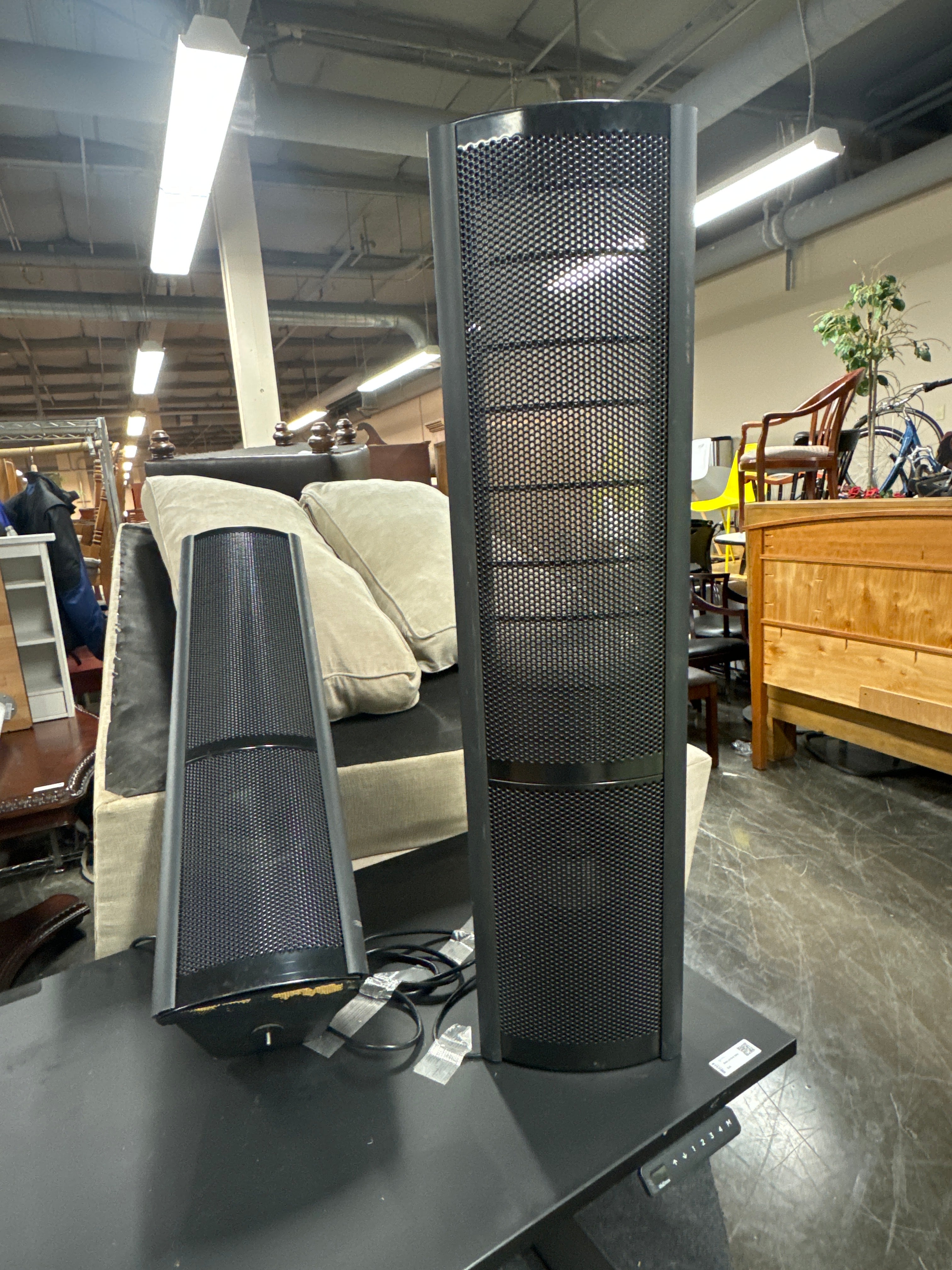 Wall Mountable Speakers