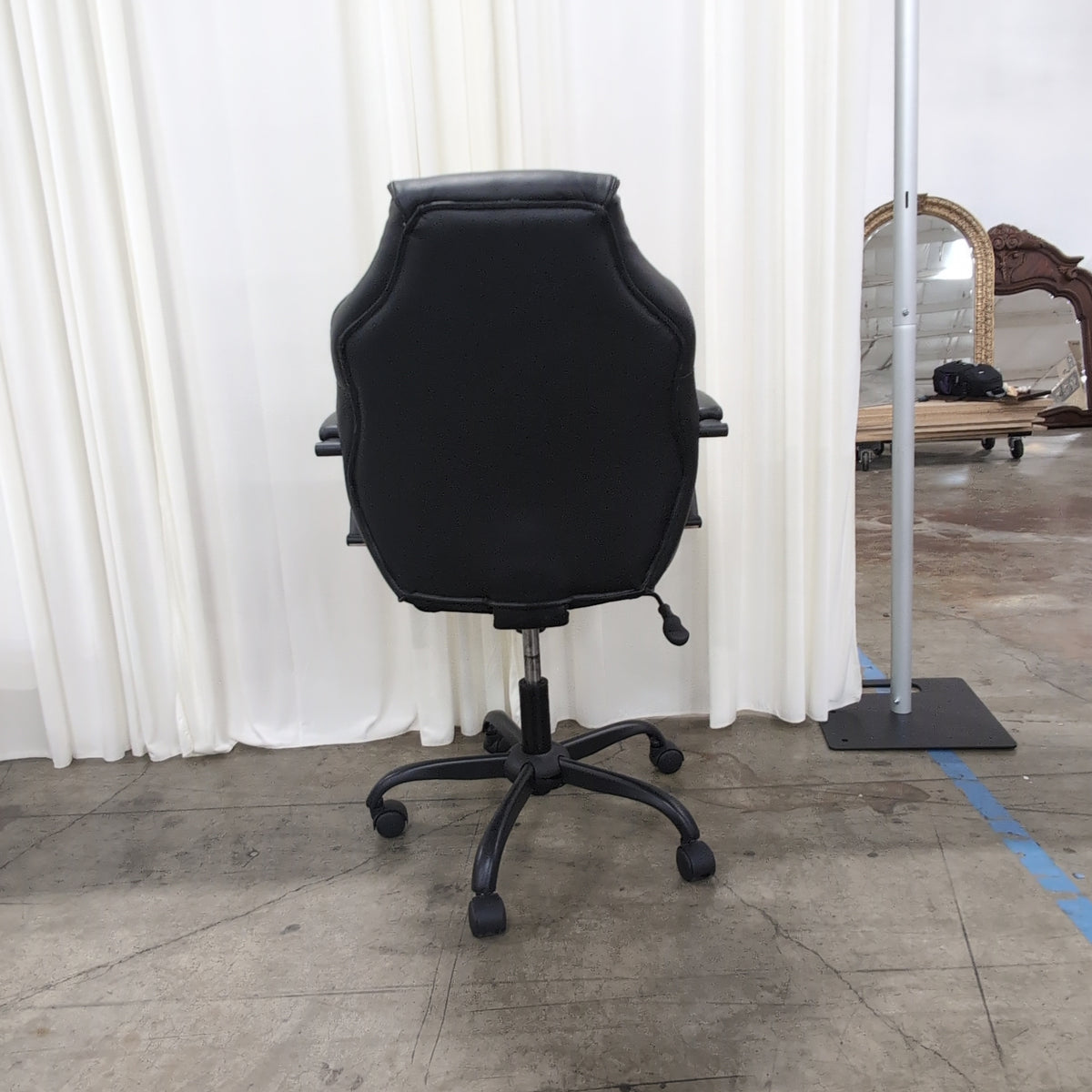 Black Faux Leather Swivel Office Chair with Padded Arms