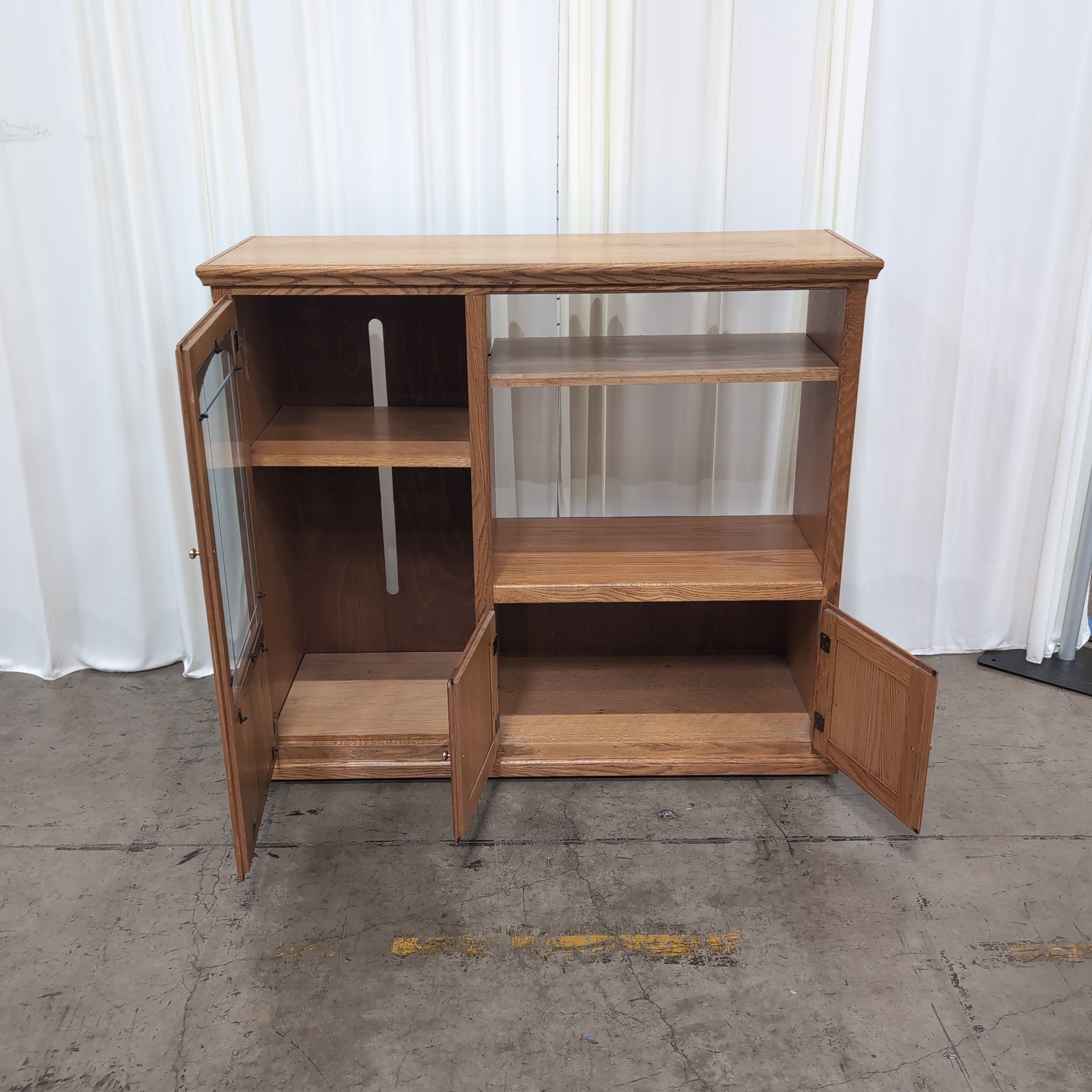 Natural Oak Wood TV Stand in a Classic Style
