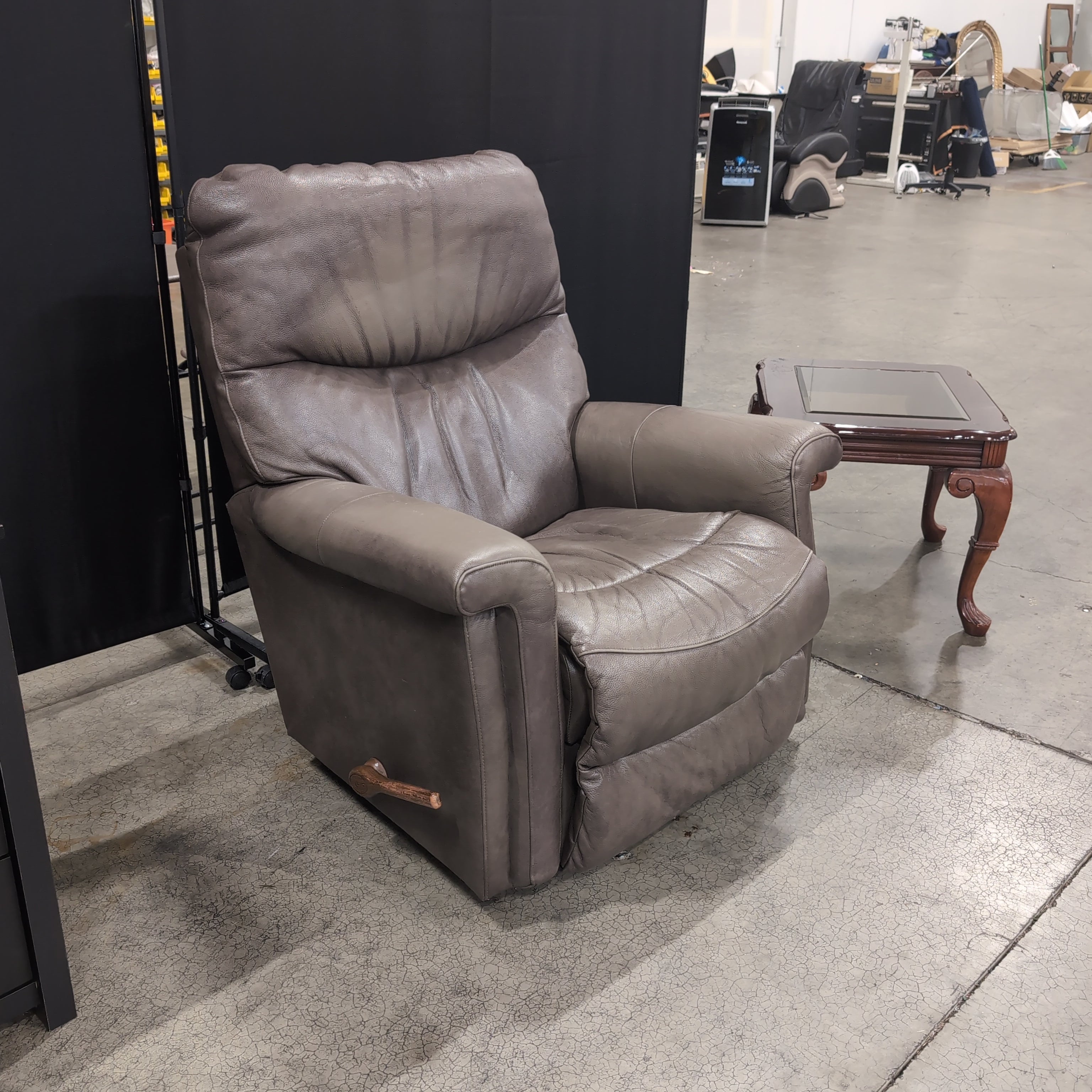 La-Z-Boy Taupe Recliner in Leather