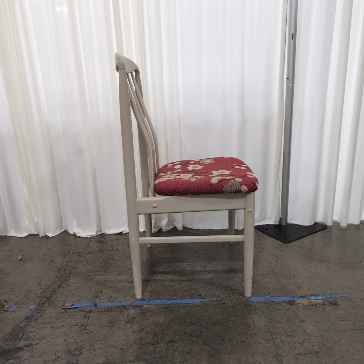 Set of Four Light Gray Wood Spindle Back Dining Chairs