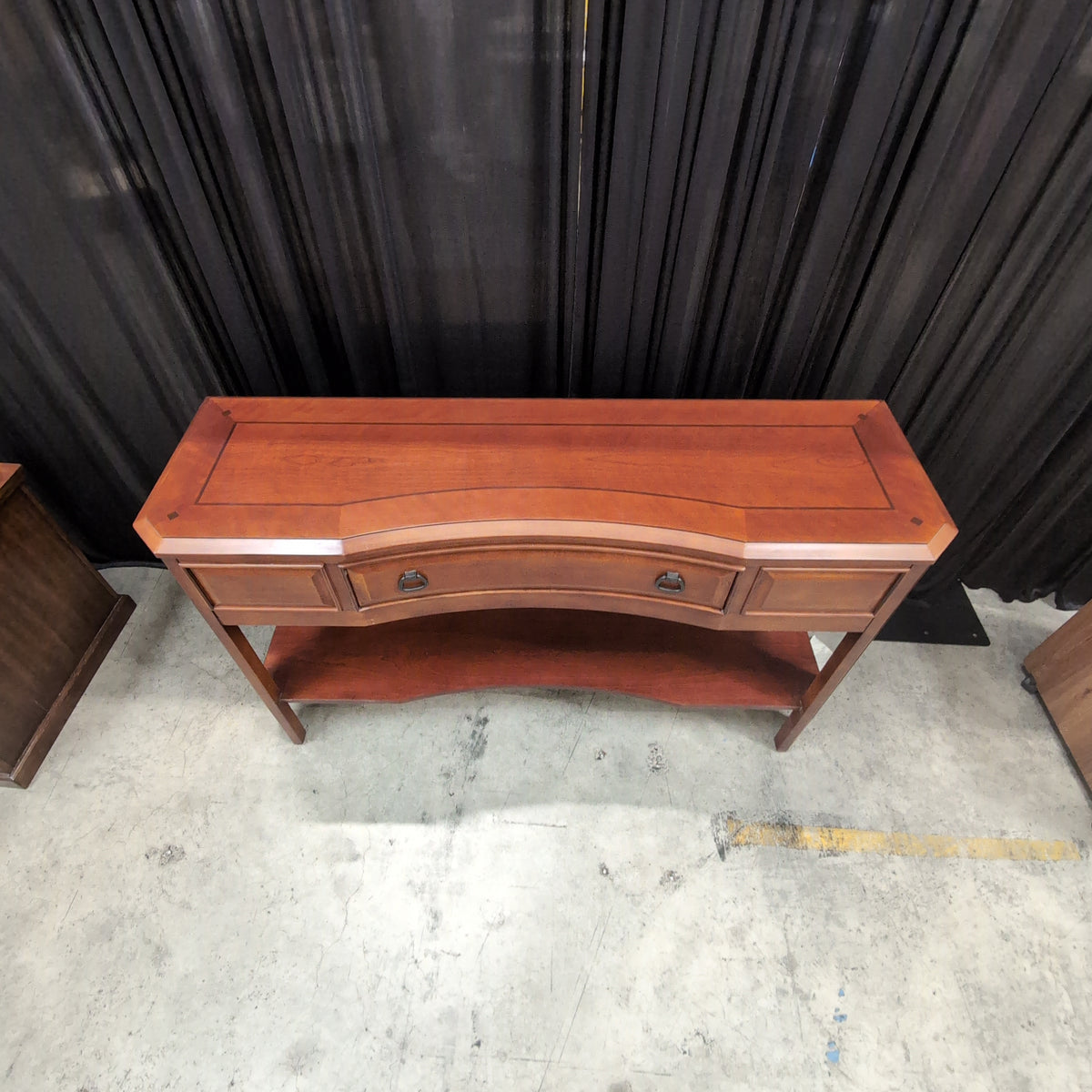 Traditional Reddish-Brown Two-Drawer Console Table in Wood