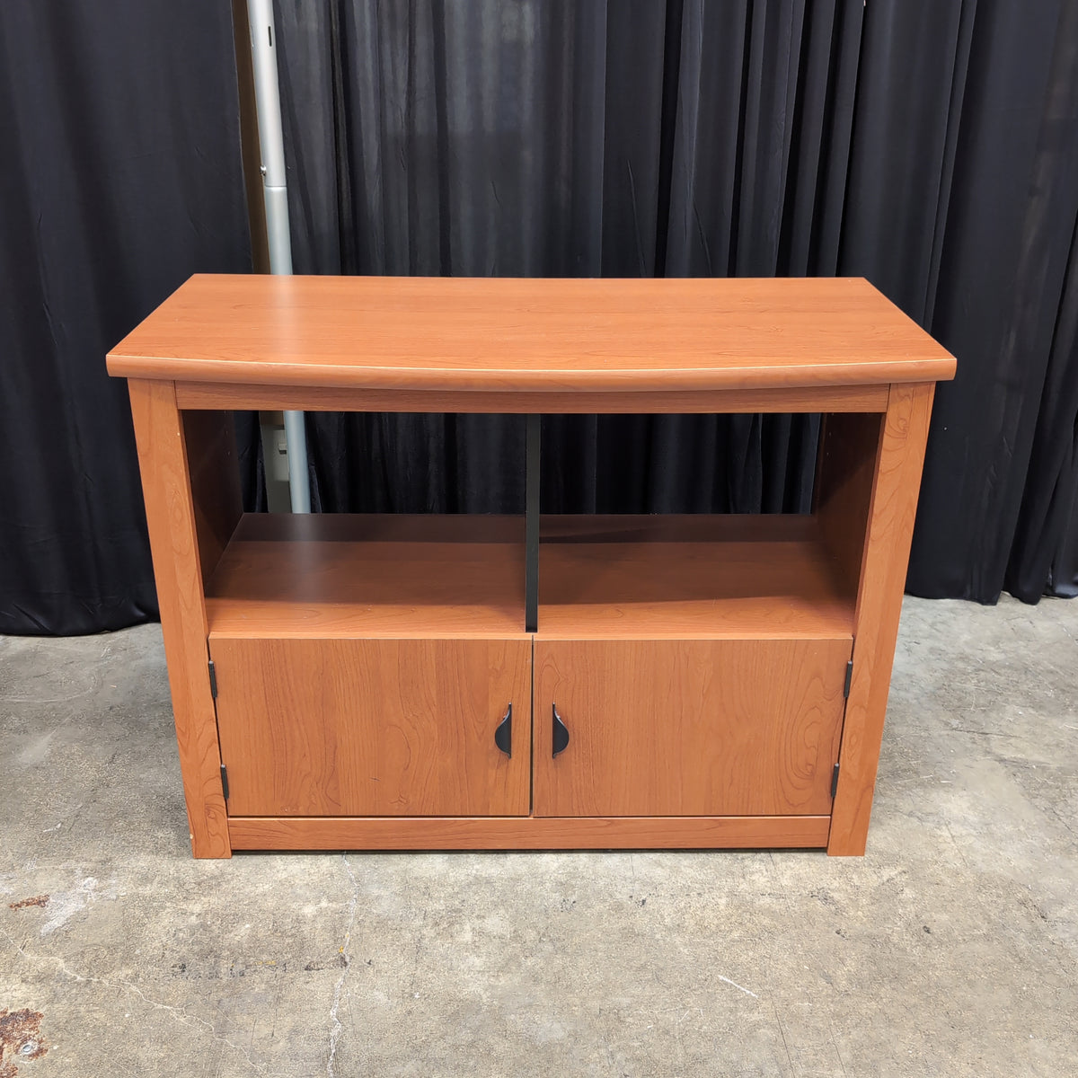Light Brown Wood-Look TV Stand with Storage
