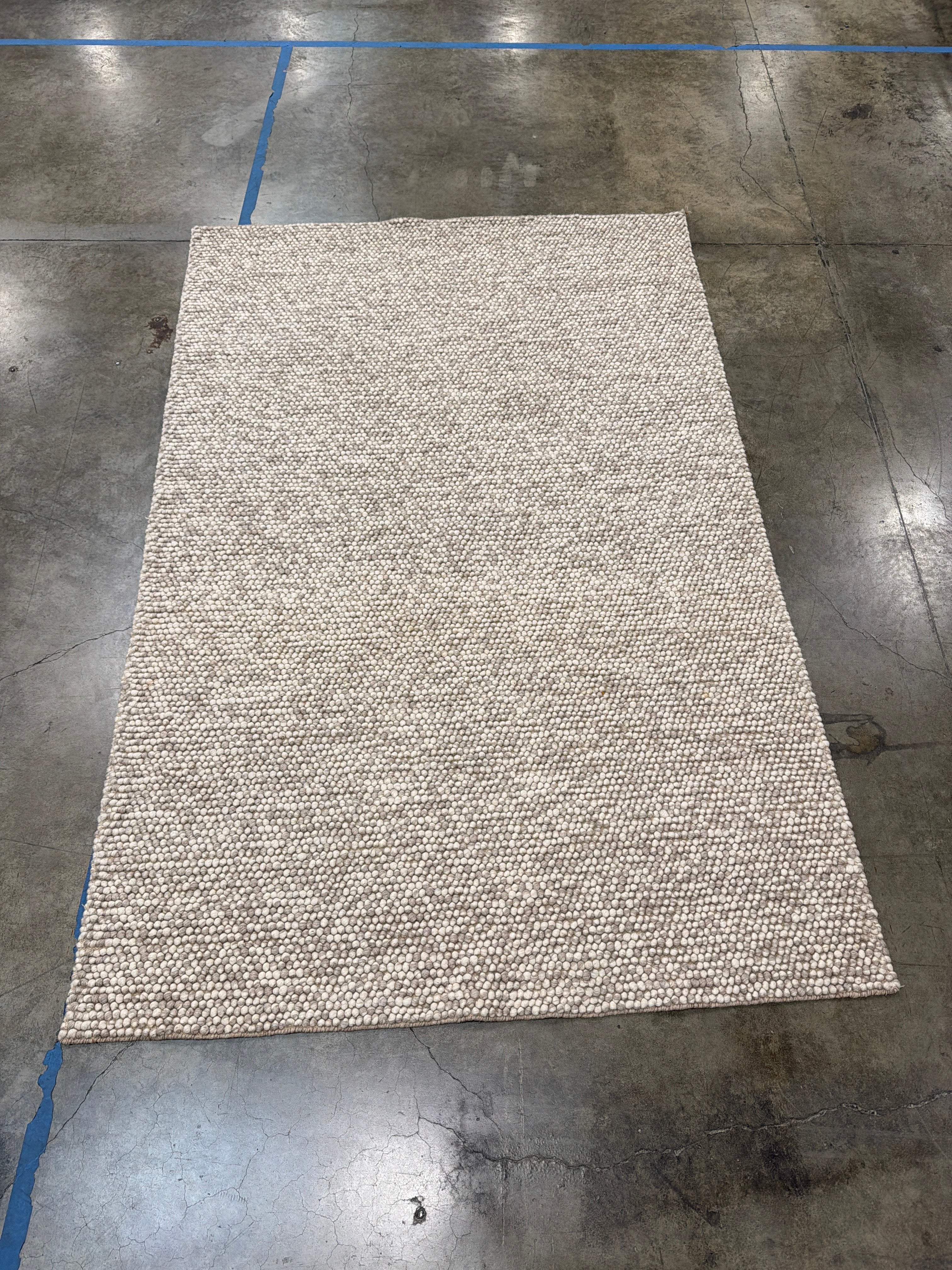 SAFAVIEH Area Rug 6x9 - Natura Collection - Nirvana Beige, Handmade Wool Blend (NAT620B)