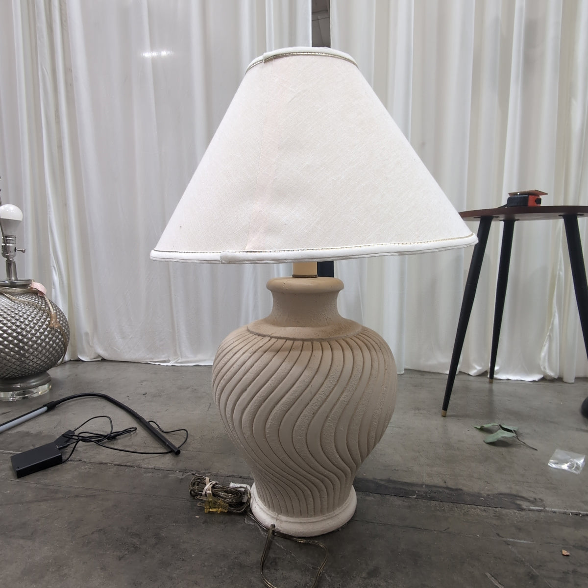 Cream Swirl Textured Table Lamp