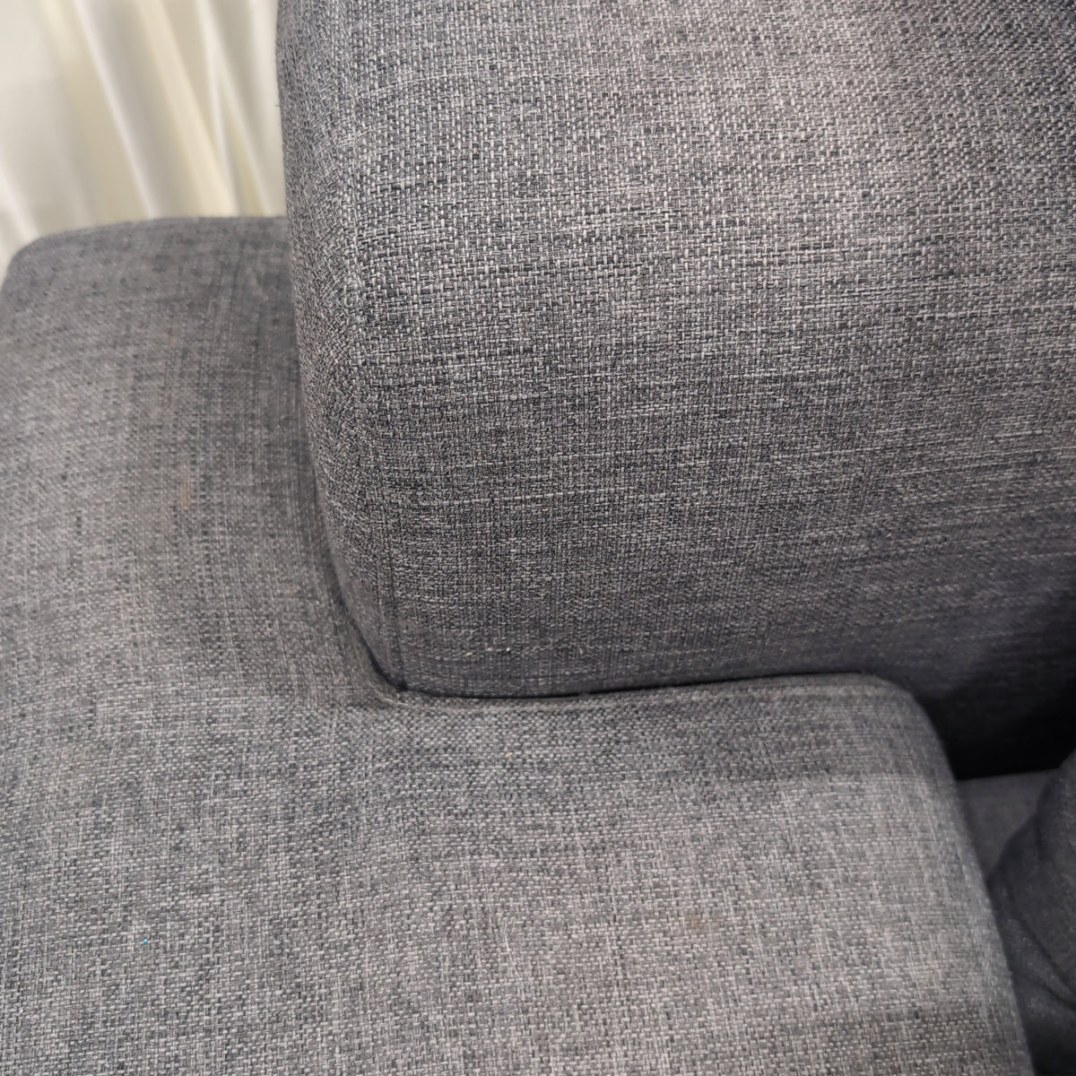 Grey Fabric Tufted Couch with Adjustable Headrests