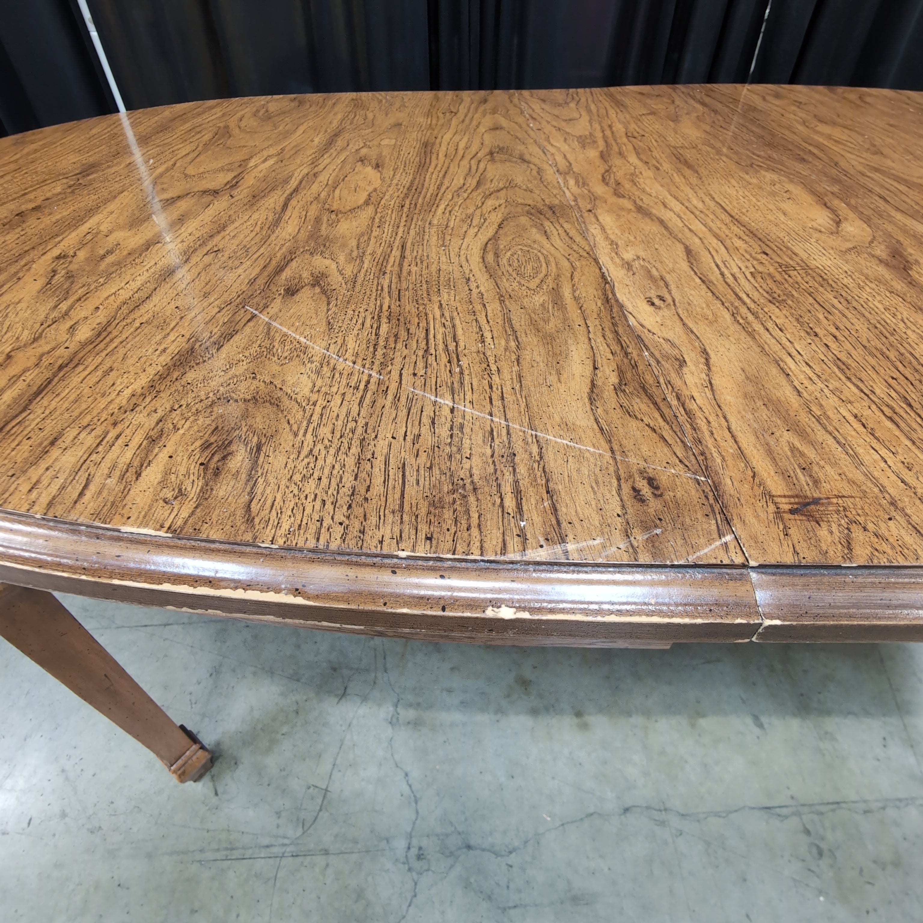 Oval Wood Dining Table with Turned Legs