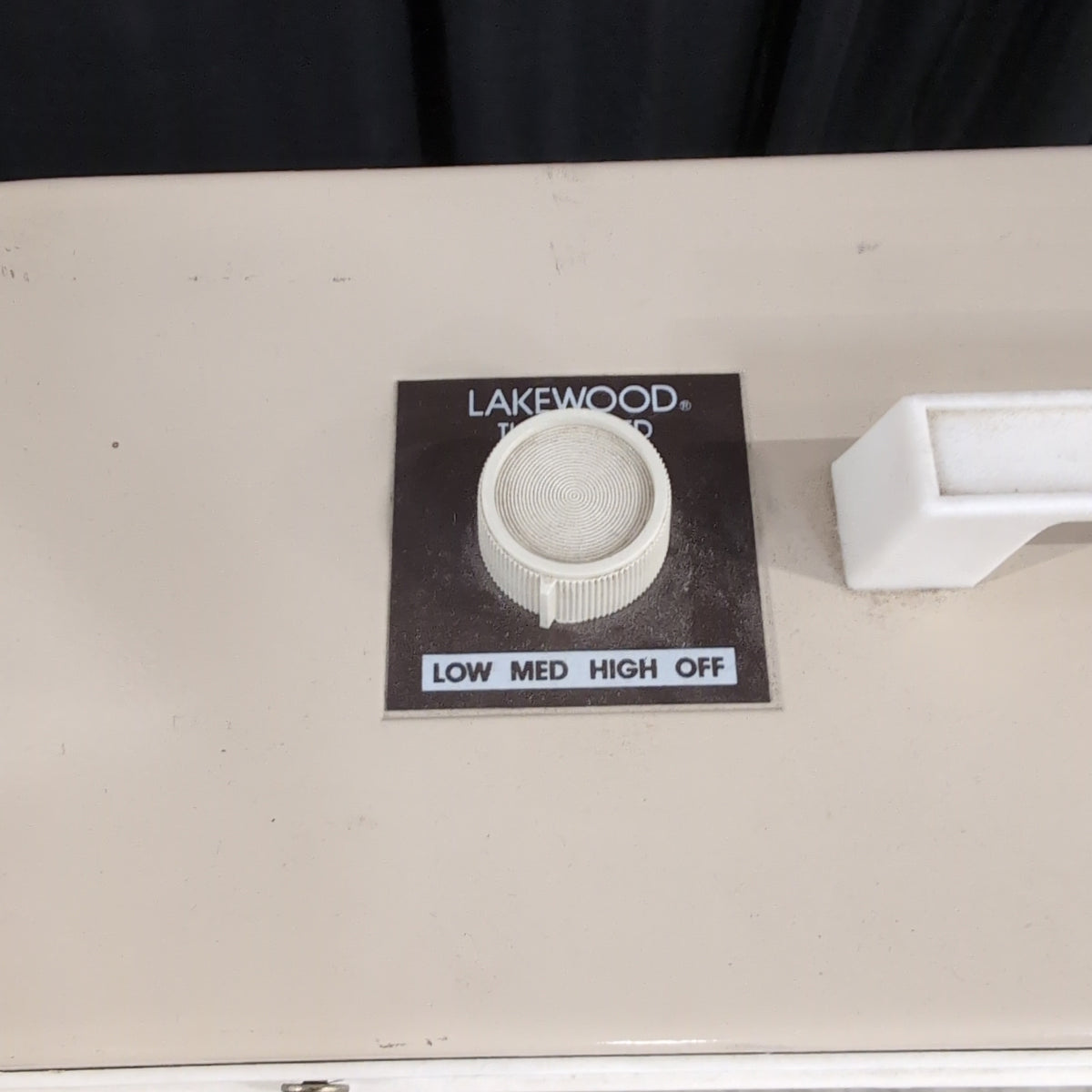 LAKE Beige Box Fan with Three Speed Settings