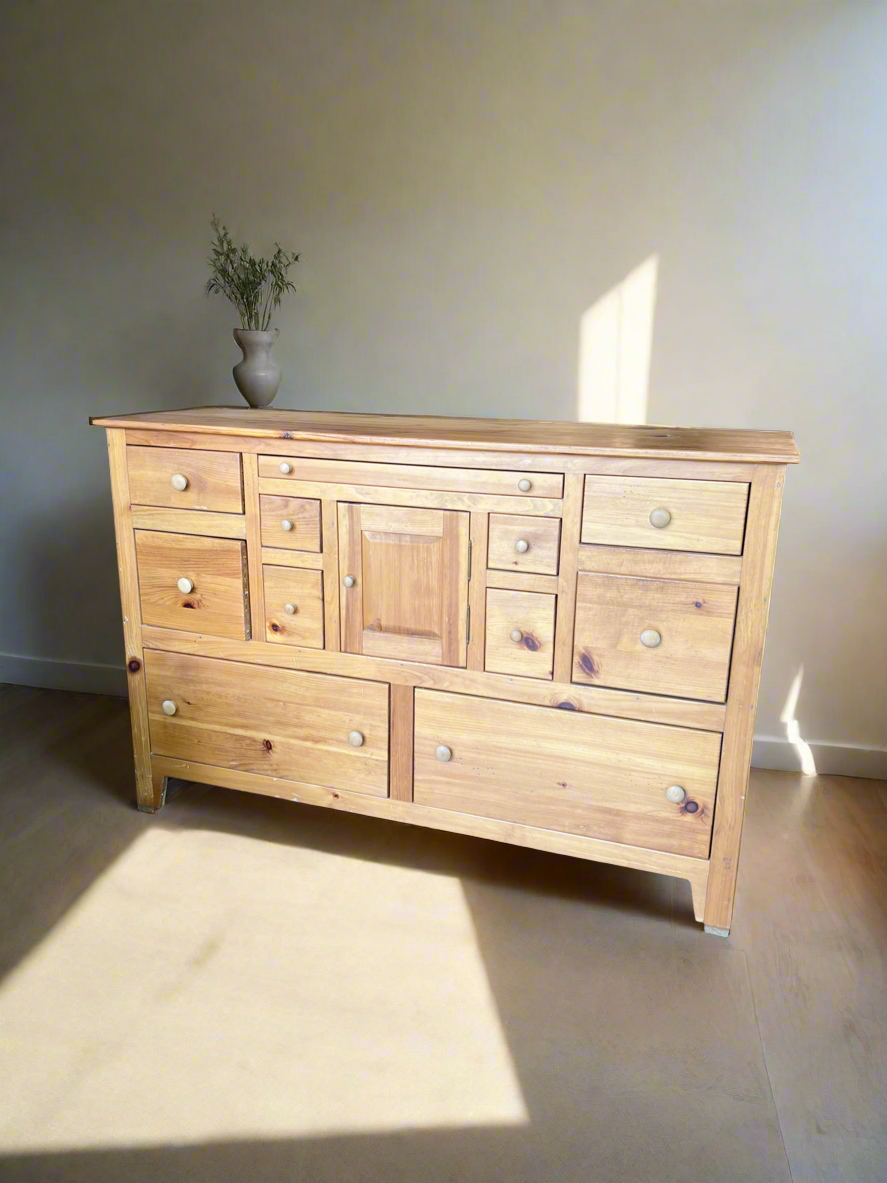 American Vintage Borkholder Amish Crafted Dresser or Sideboard