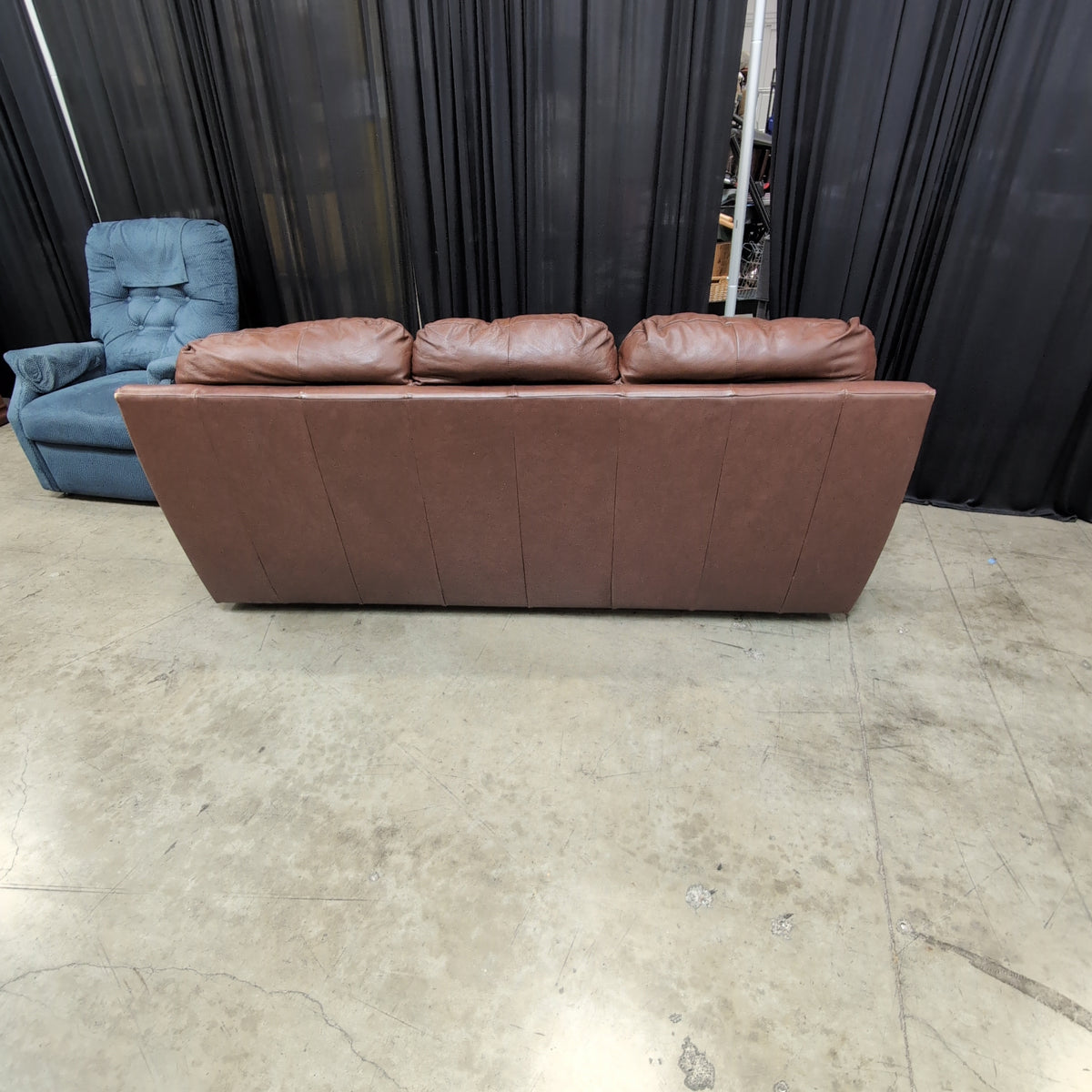 Evitat Plush Three-Seat Couch in Brown Leather