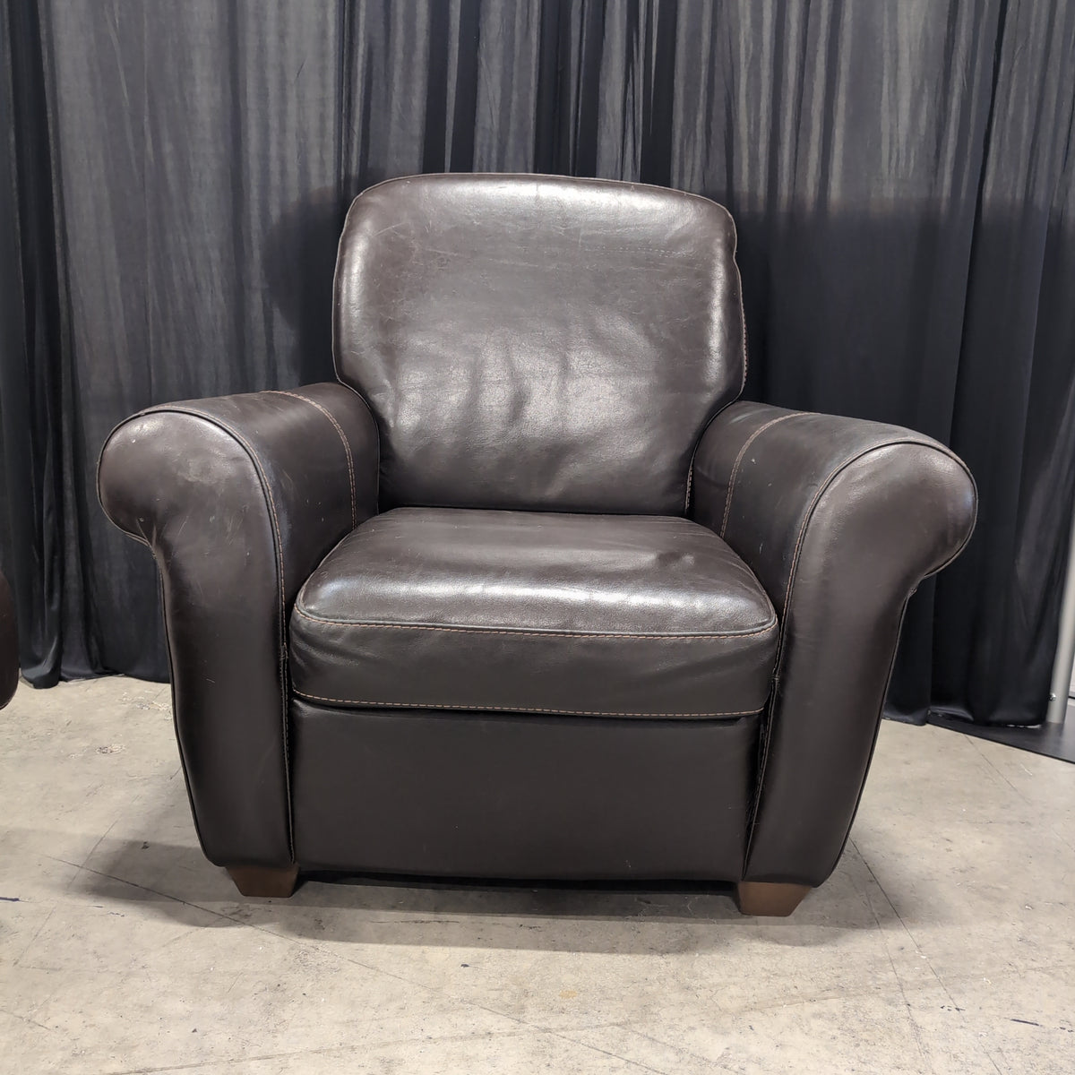 MADINE Brown Leather Club Chair with Ottoman