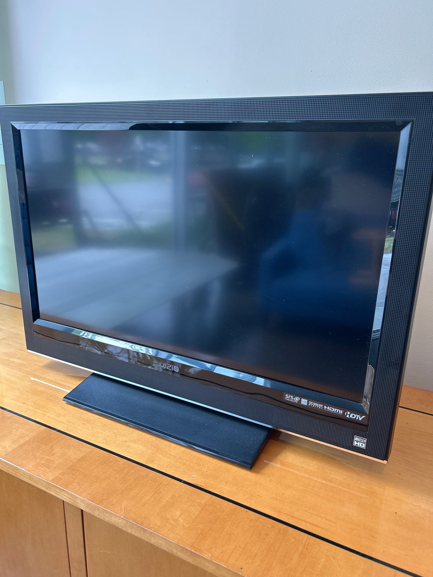 Vizio TV Model: VO320e