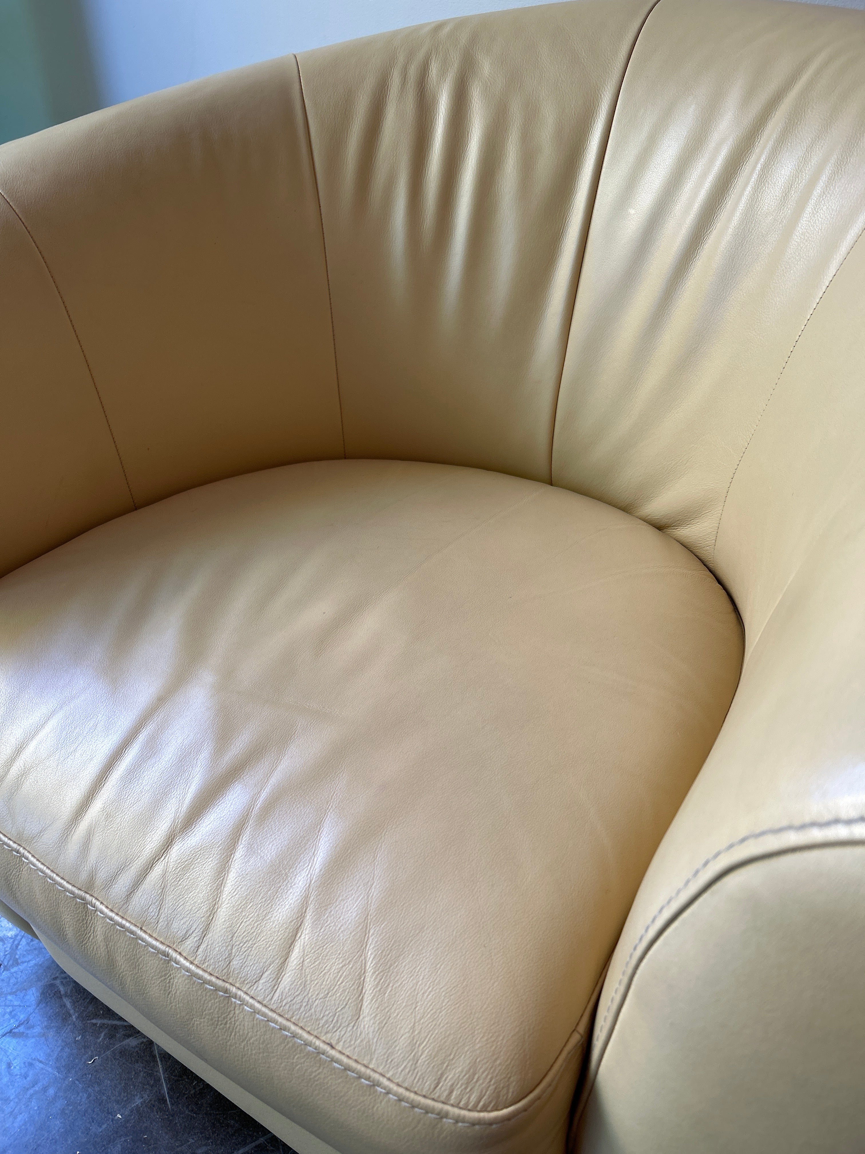 Butter Yellow Colored Leather Swivel Chair