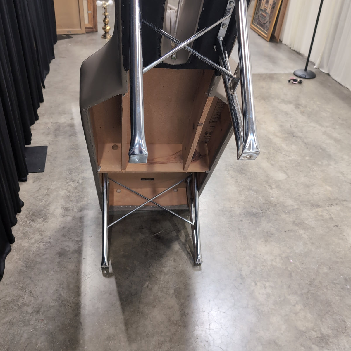 Neutral Light Gray Portable Massage Table with Face Cradle