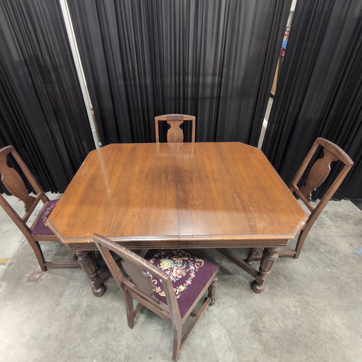 Octagonal Top Wood Dining Table with Turned Legs