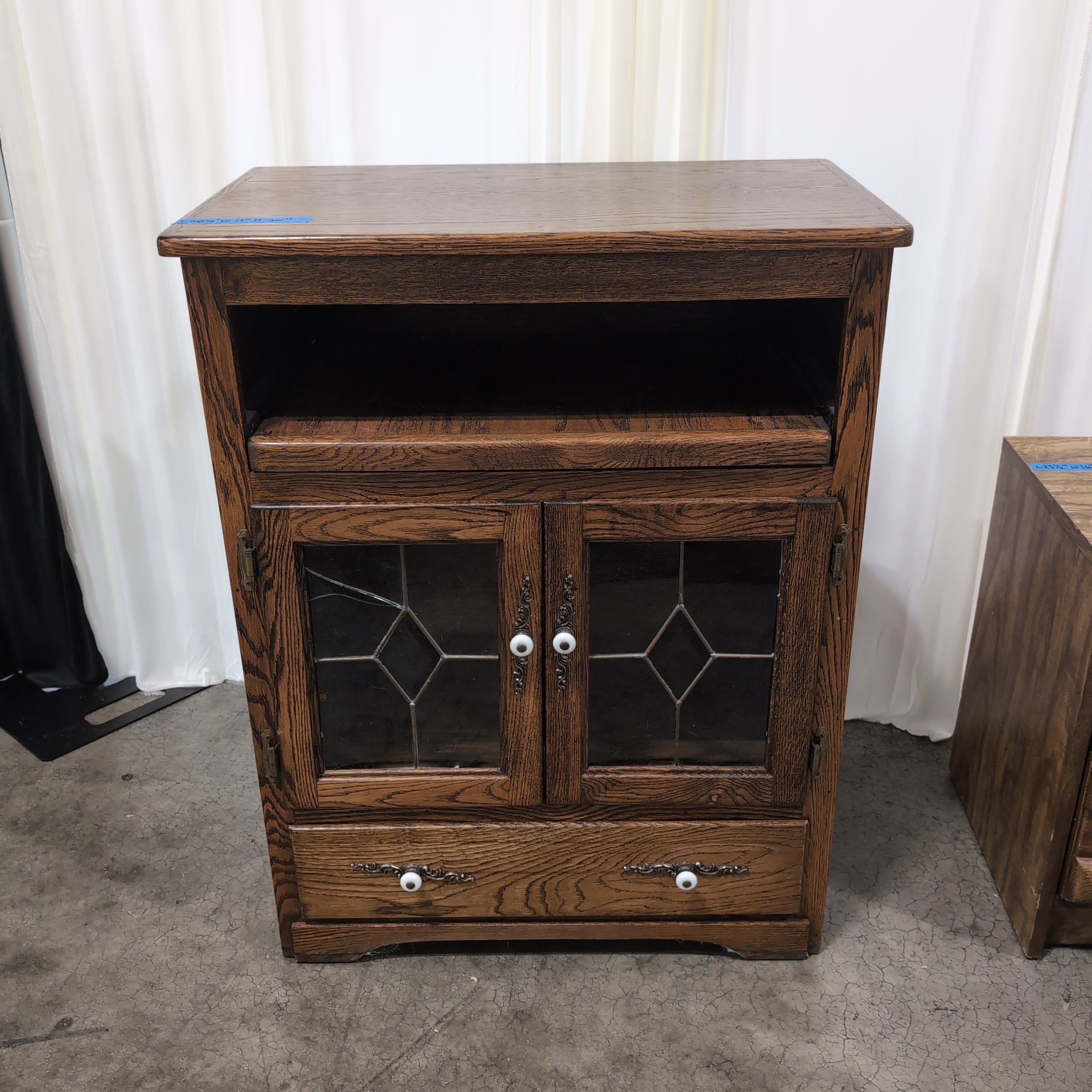 Stained Oak Wood TV Stand with Leaded Glass Doors