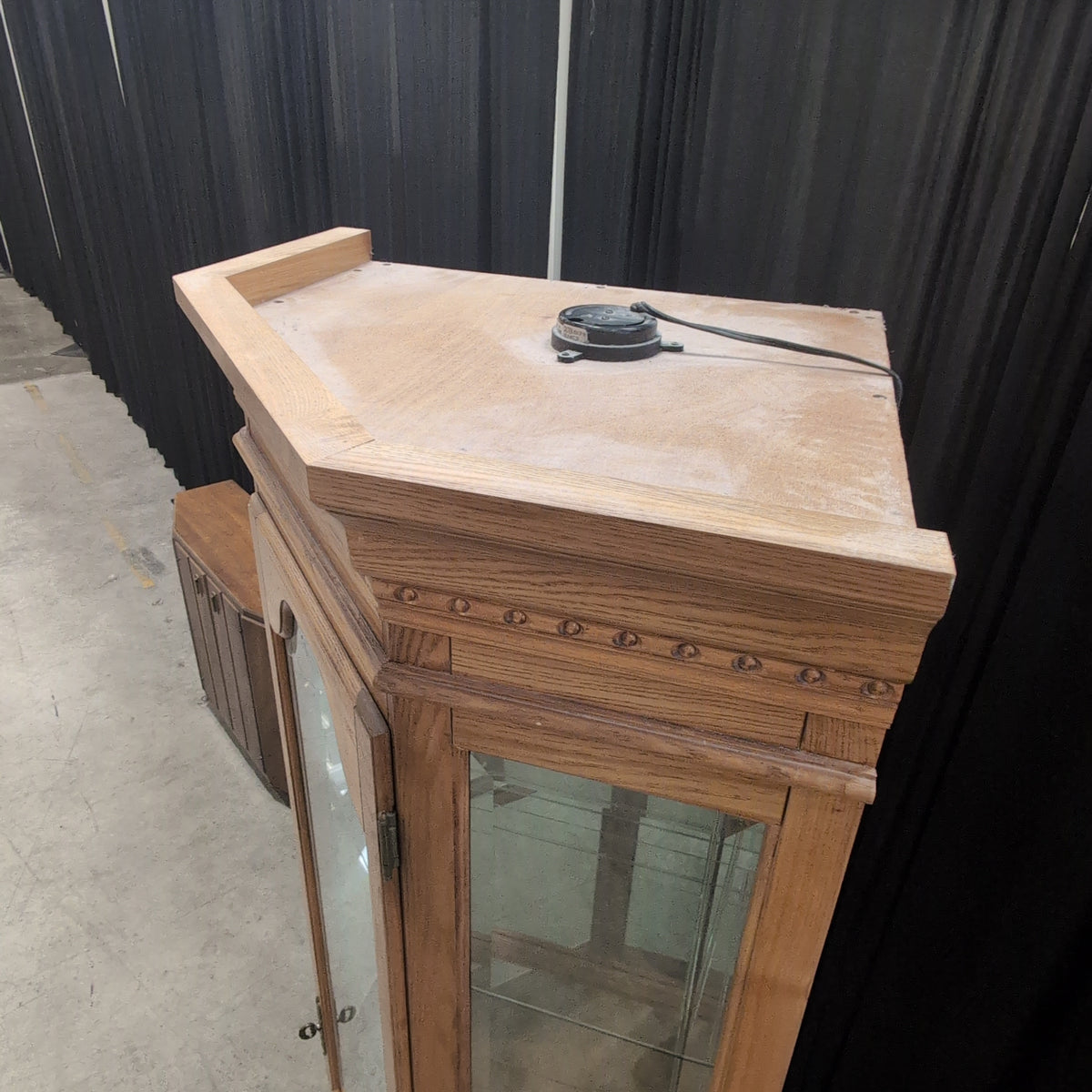 Traditional Light Wood China Cabinet with Curved Glass Door